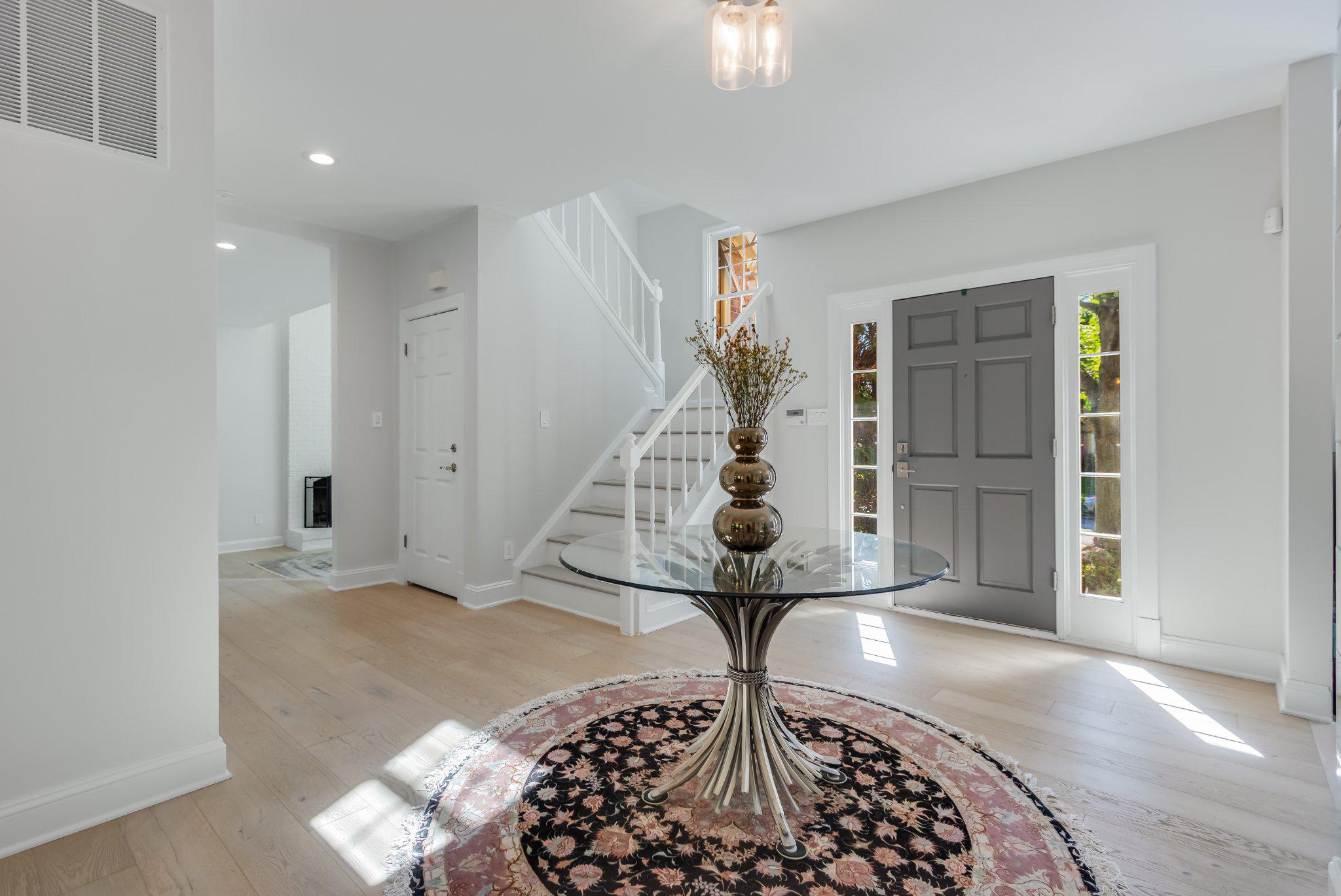 1289 MIDDLETON COURT