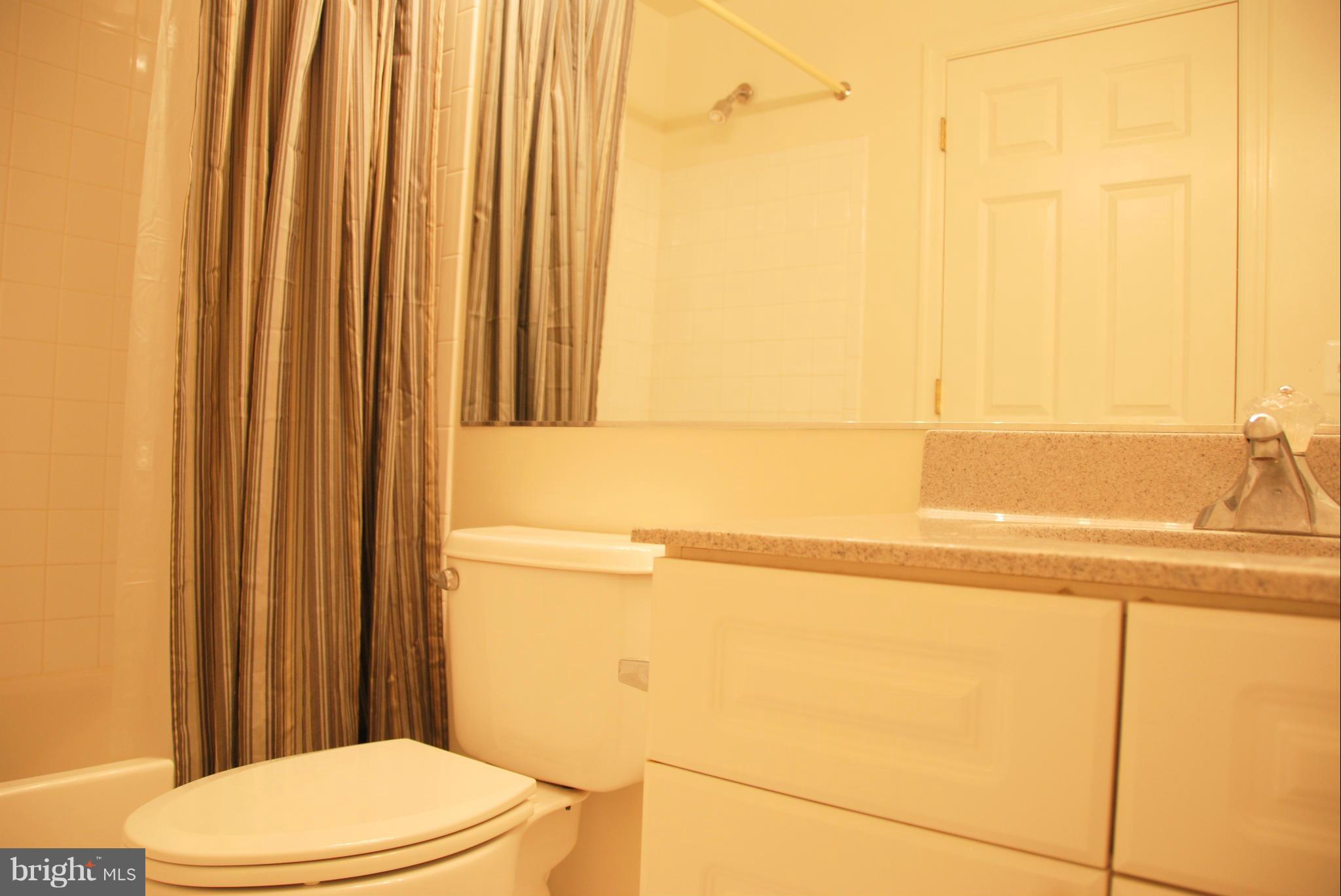 RESTON - Residential Lease