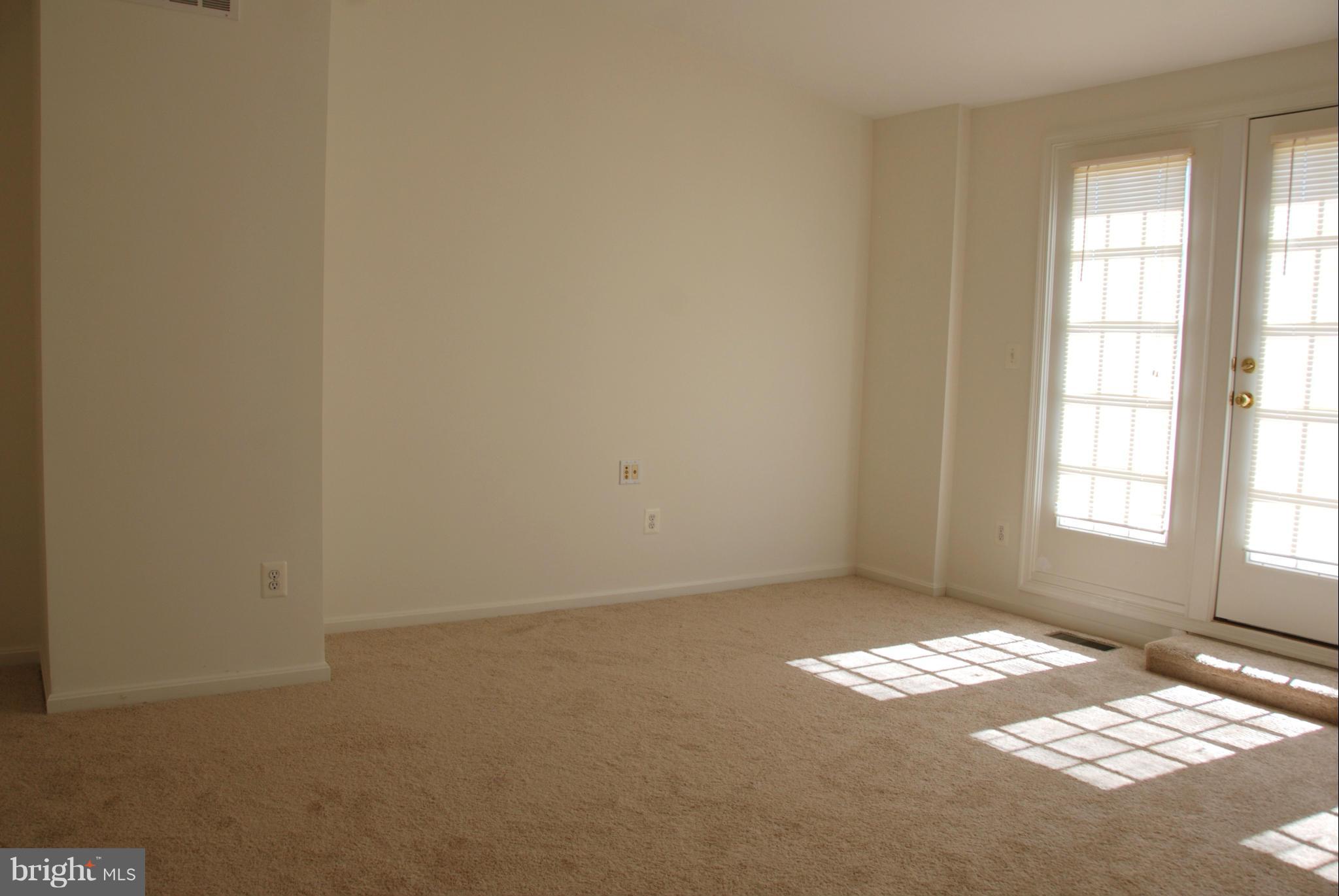 RESTON - Residential Lease