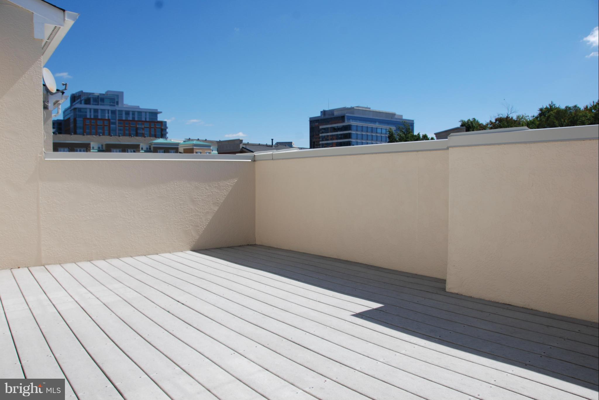 RESTON - Residential Lease