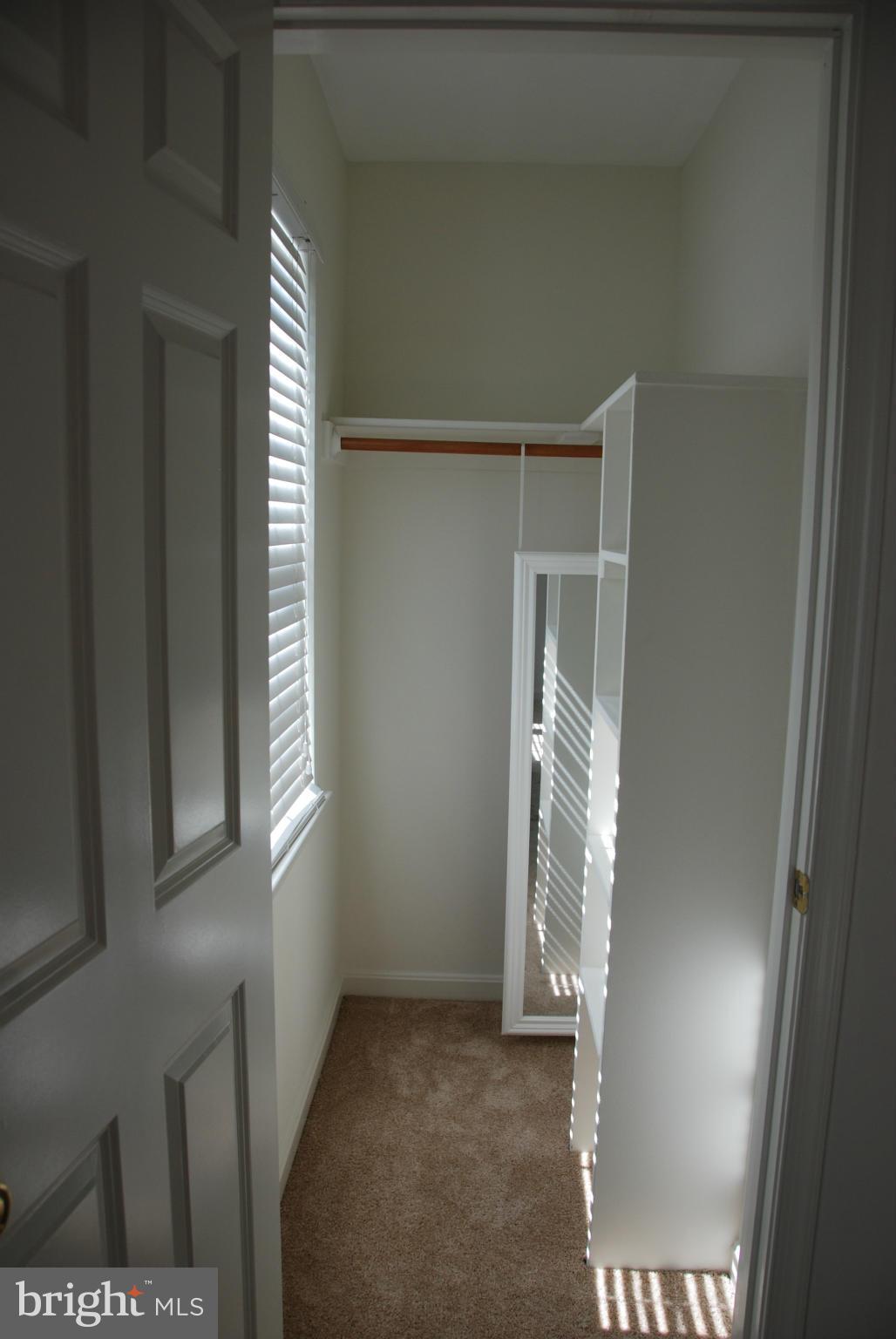 RESTON - Residential Lease