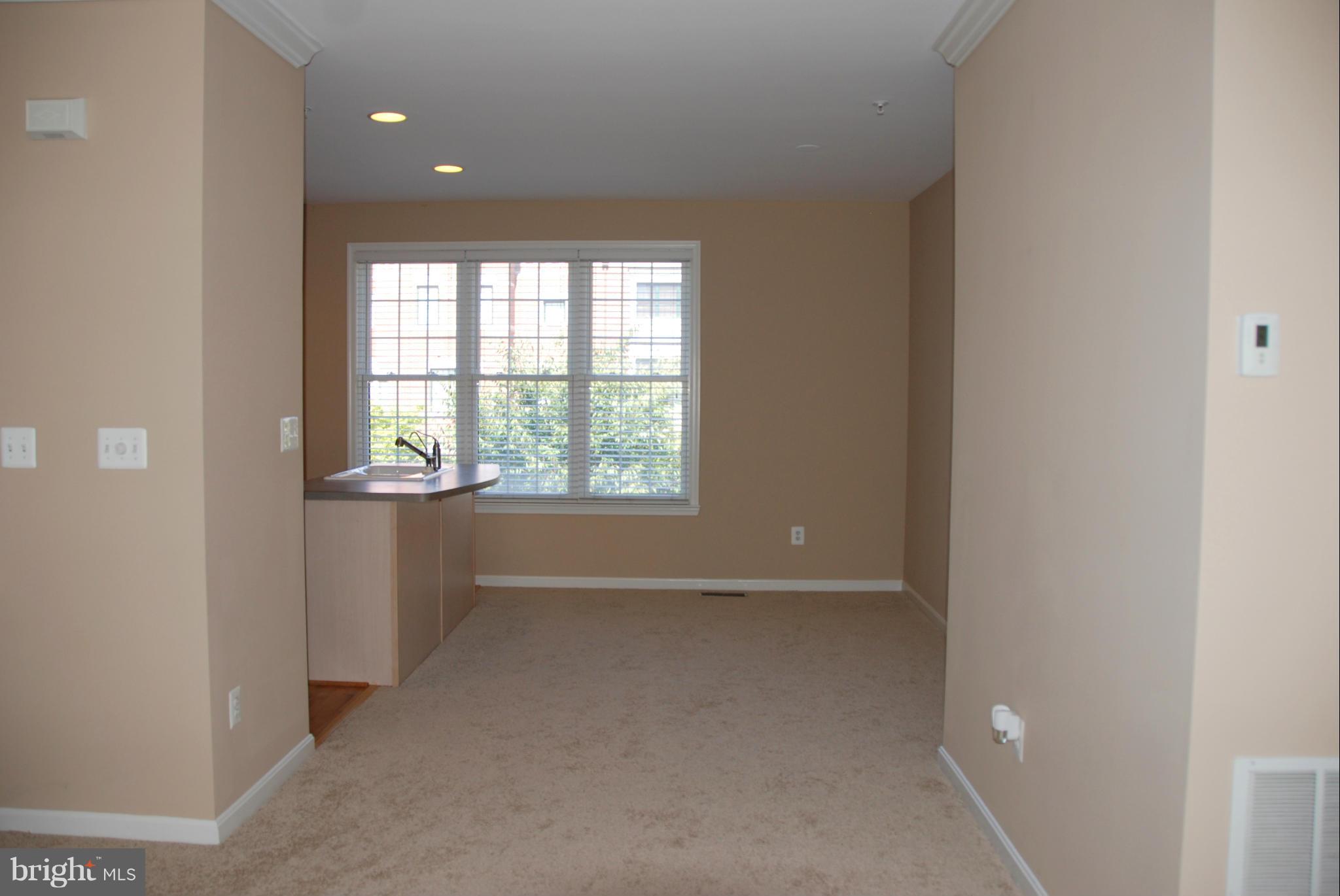 RESTON - Residential Lease