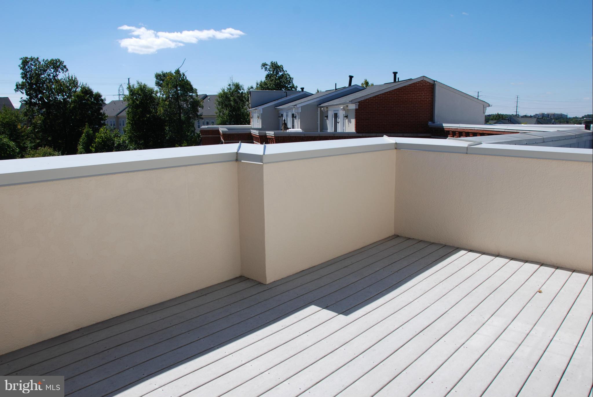 RESTON - Residential Lease