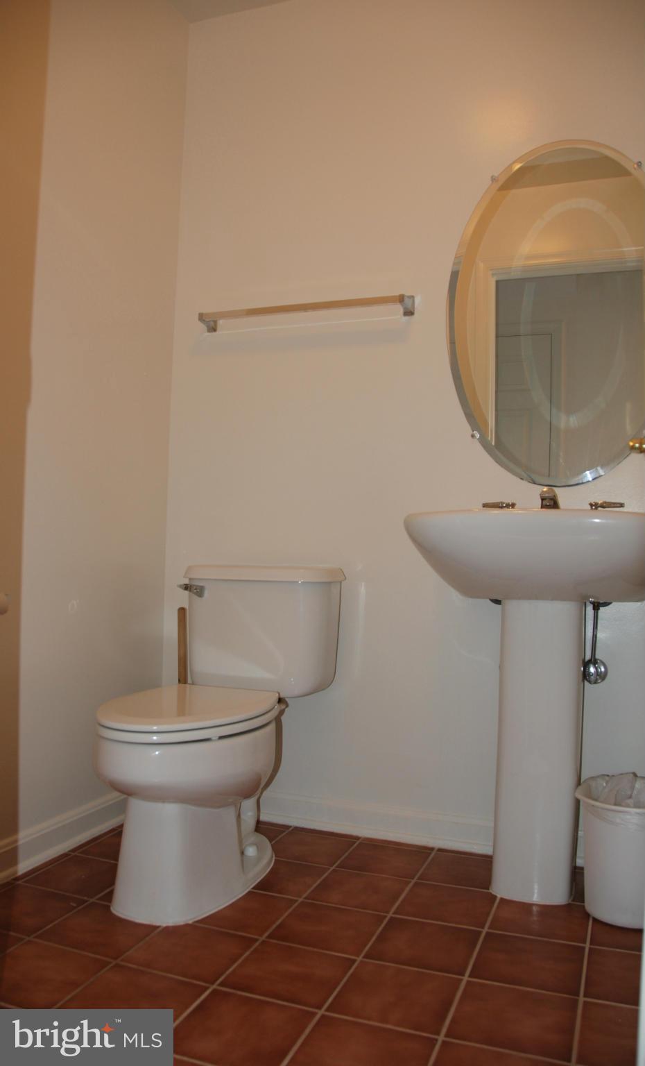 RESTON - Residential Lease