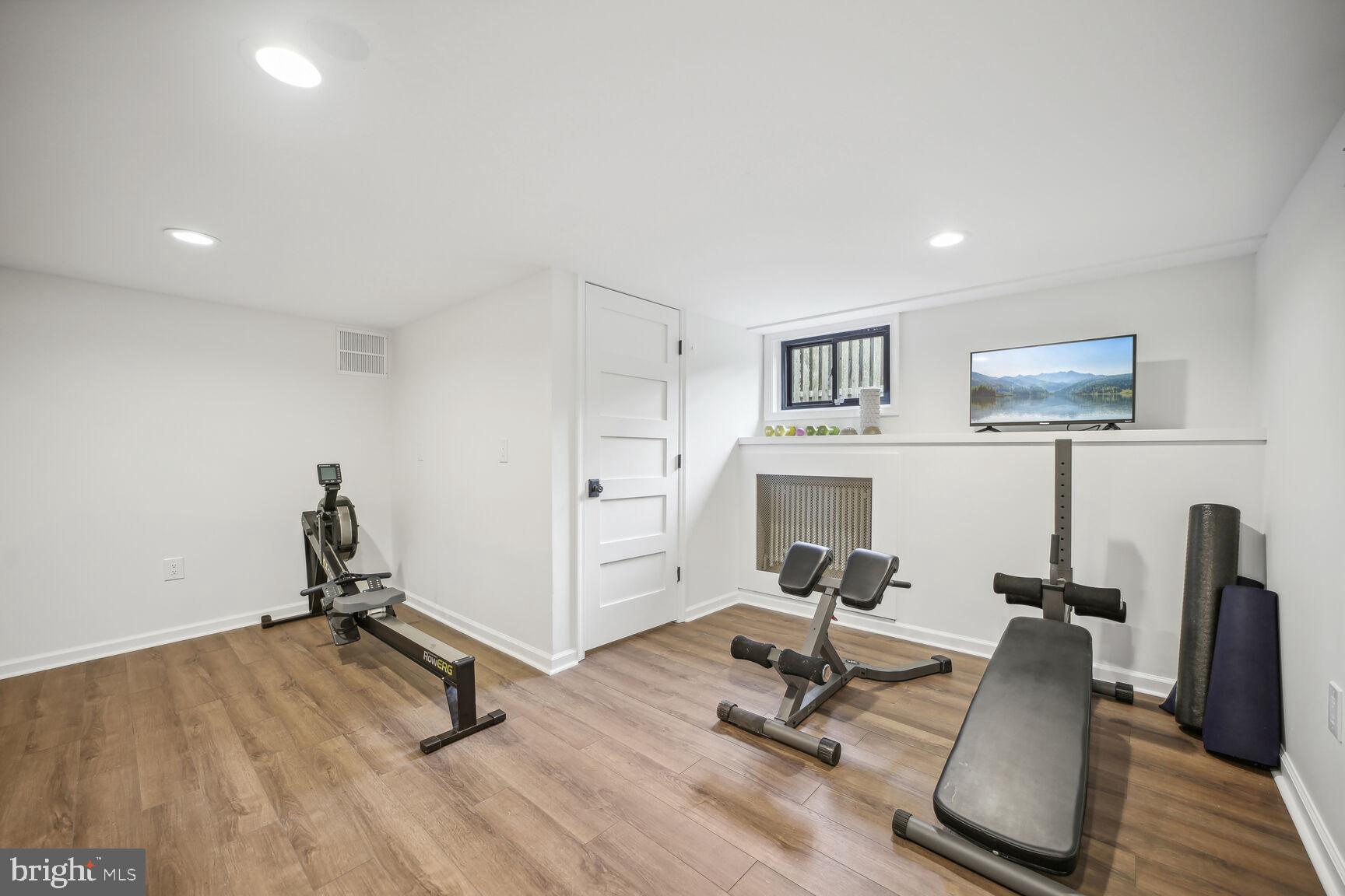 CHEVY CHASE - Residential