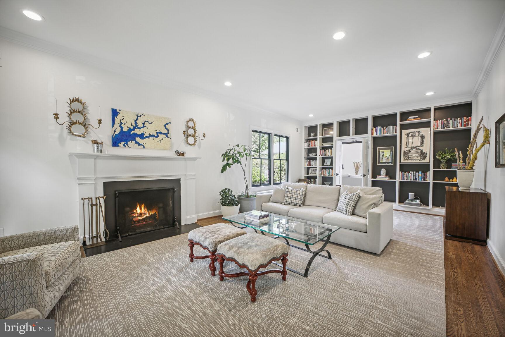 CHEVY CHASE - Residential