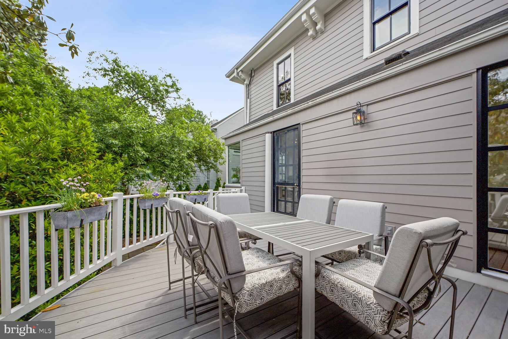 CHEVY CHASE - Residential