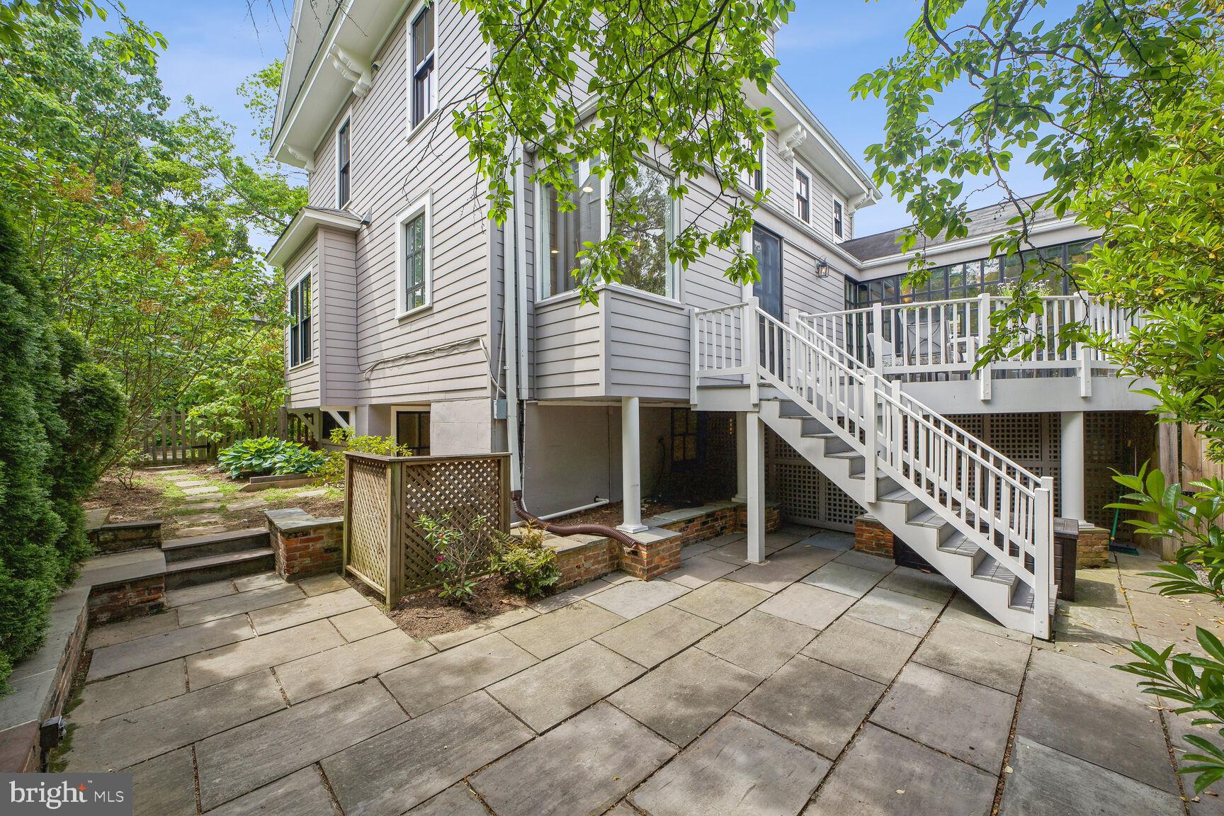 CHEVY CHASE - Residential