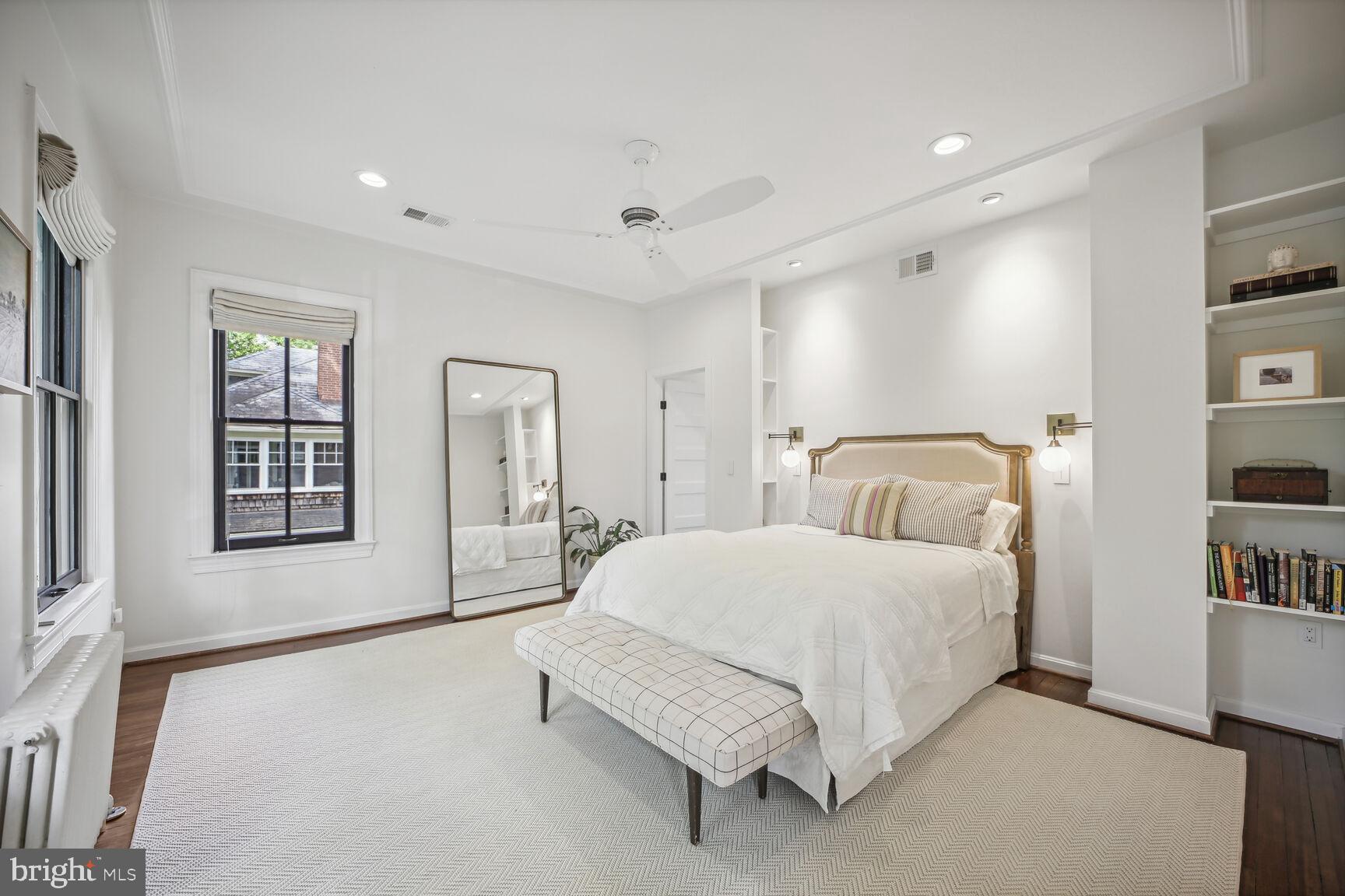 CHEVY CHASE - Residential
