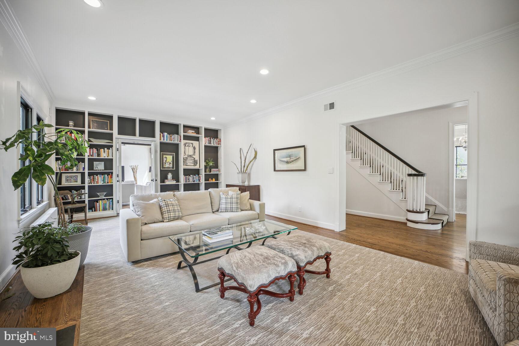 CHEVY CHASE - Residential