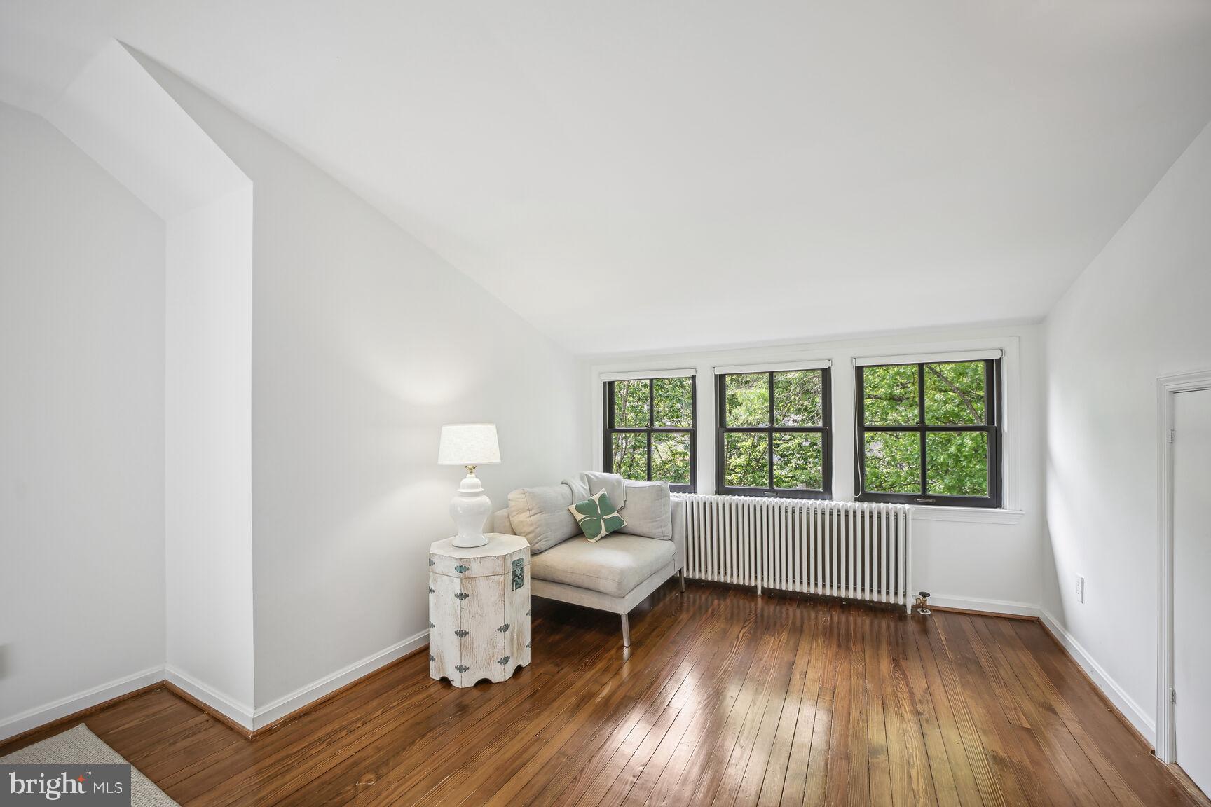 CHEVY CHASE - Residential