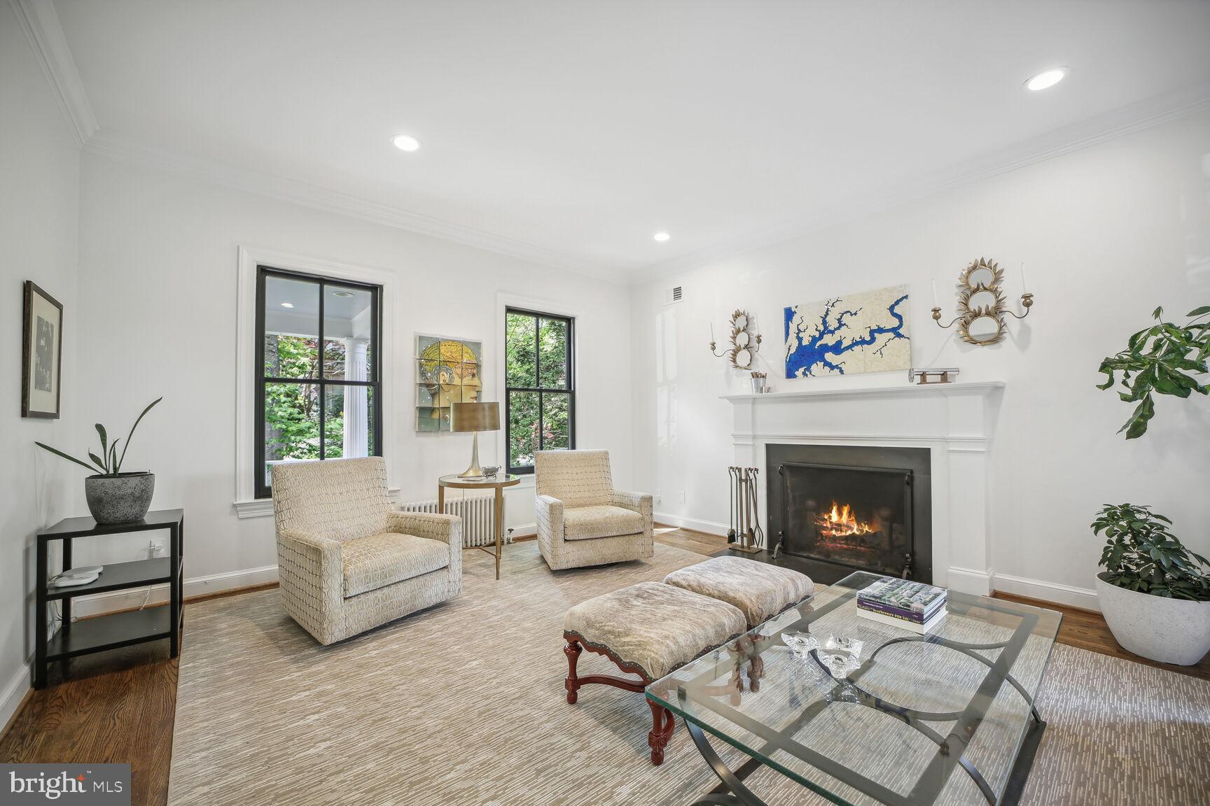 CHEVY CHASE - Residential