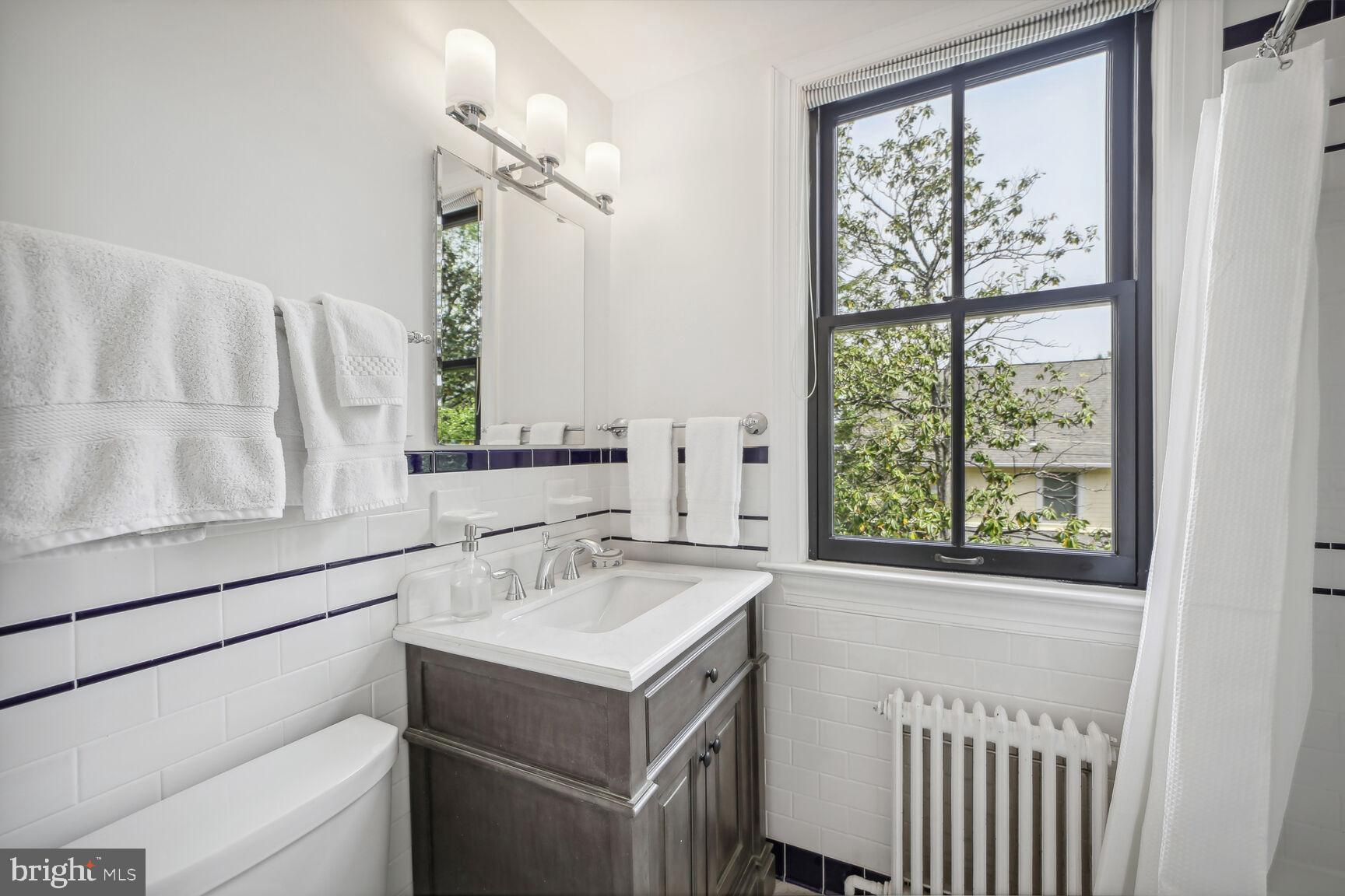 CHEVY CHASE - Residential