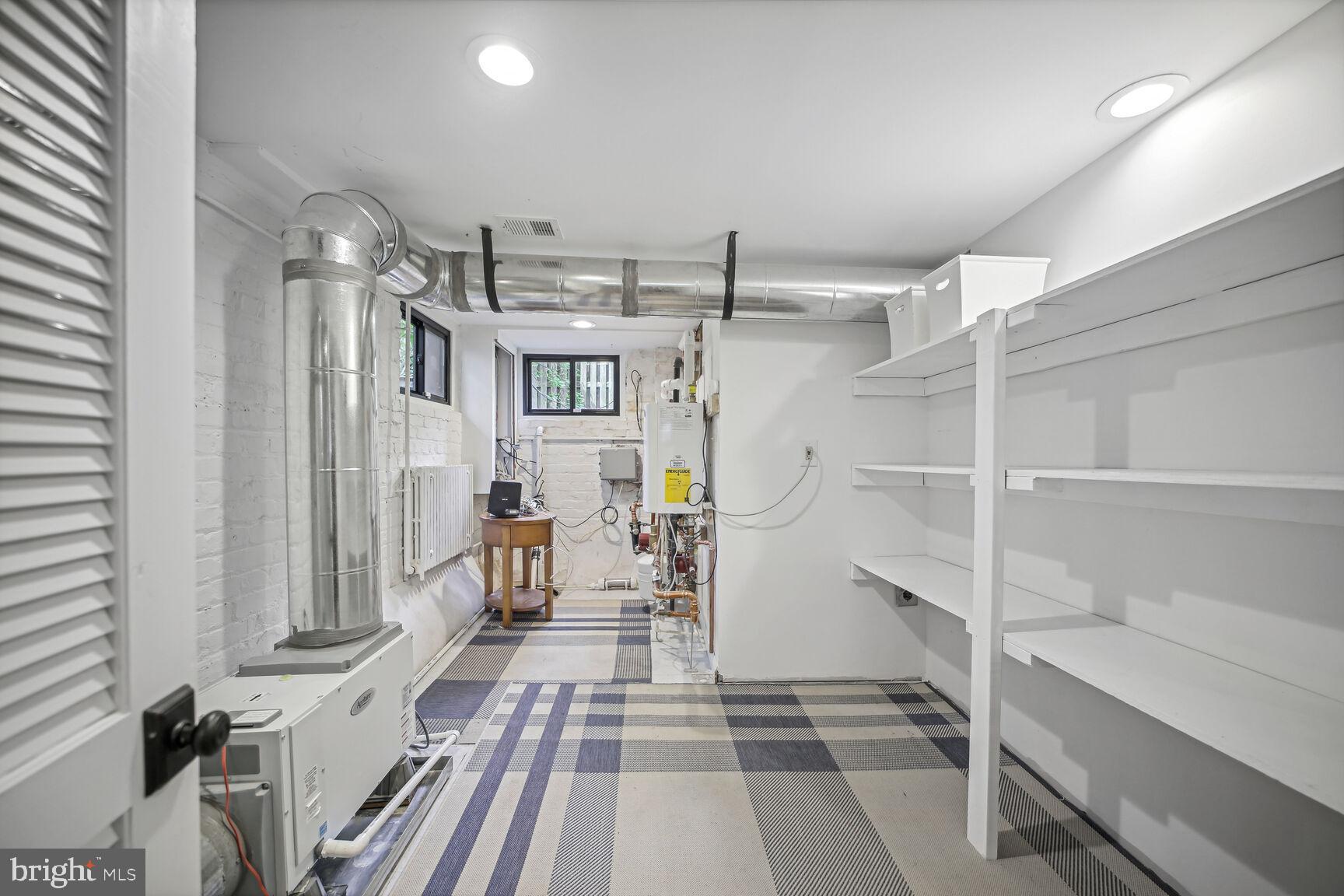 CHEVY CHASE - Residential