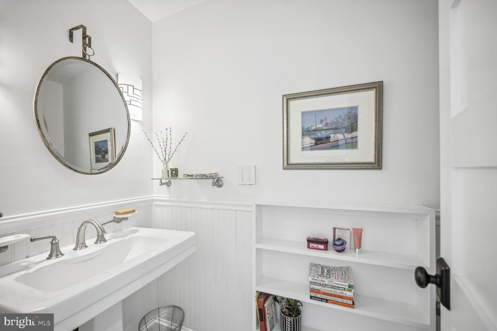 CHEVY CHASE - Residential