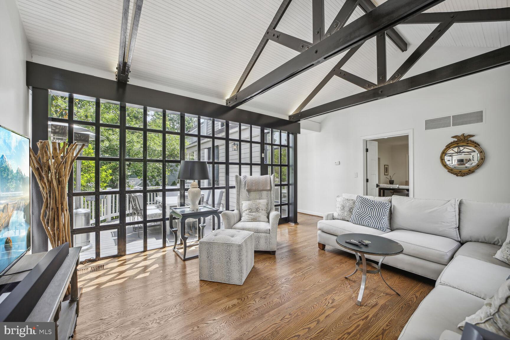 CHEVY CHASE - Residential