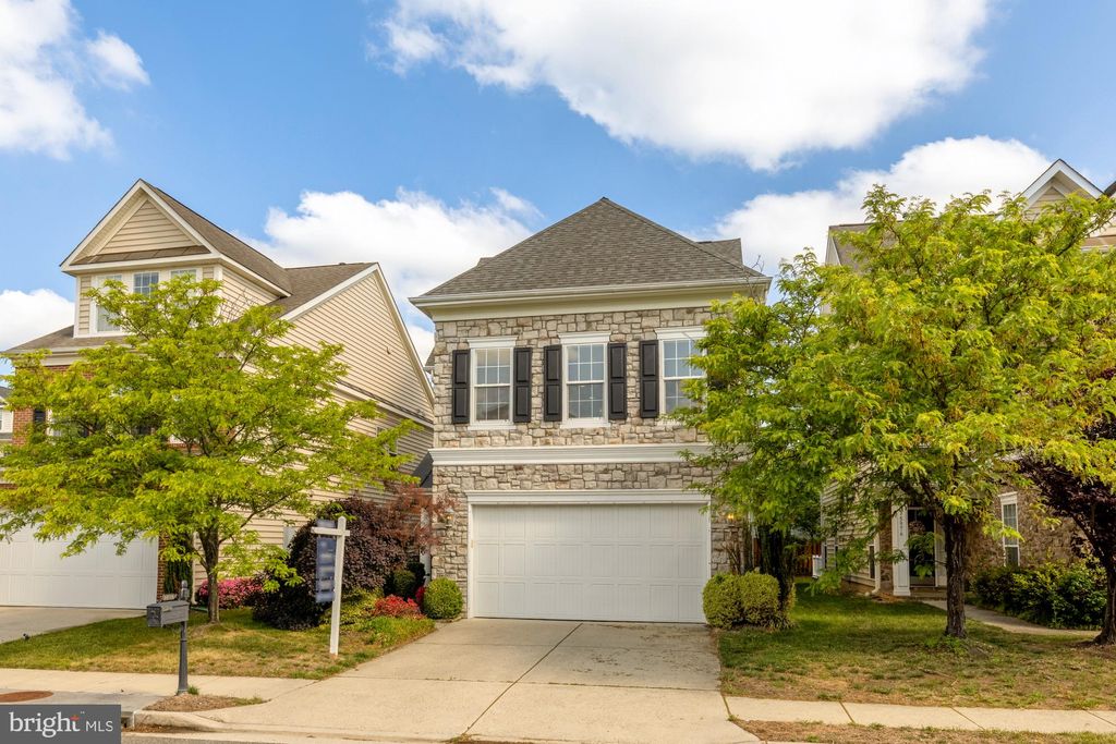 Photo of 5978 Manorview Way, ALEXANDRIA, VA 22315 (MLS # VAFX2304018)