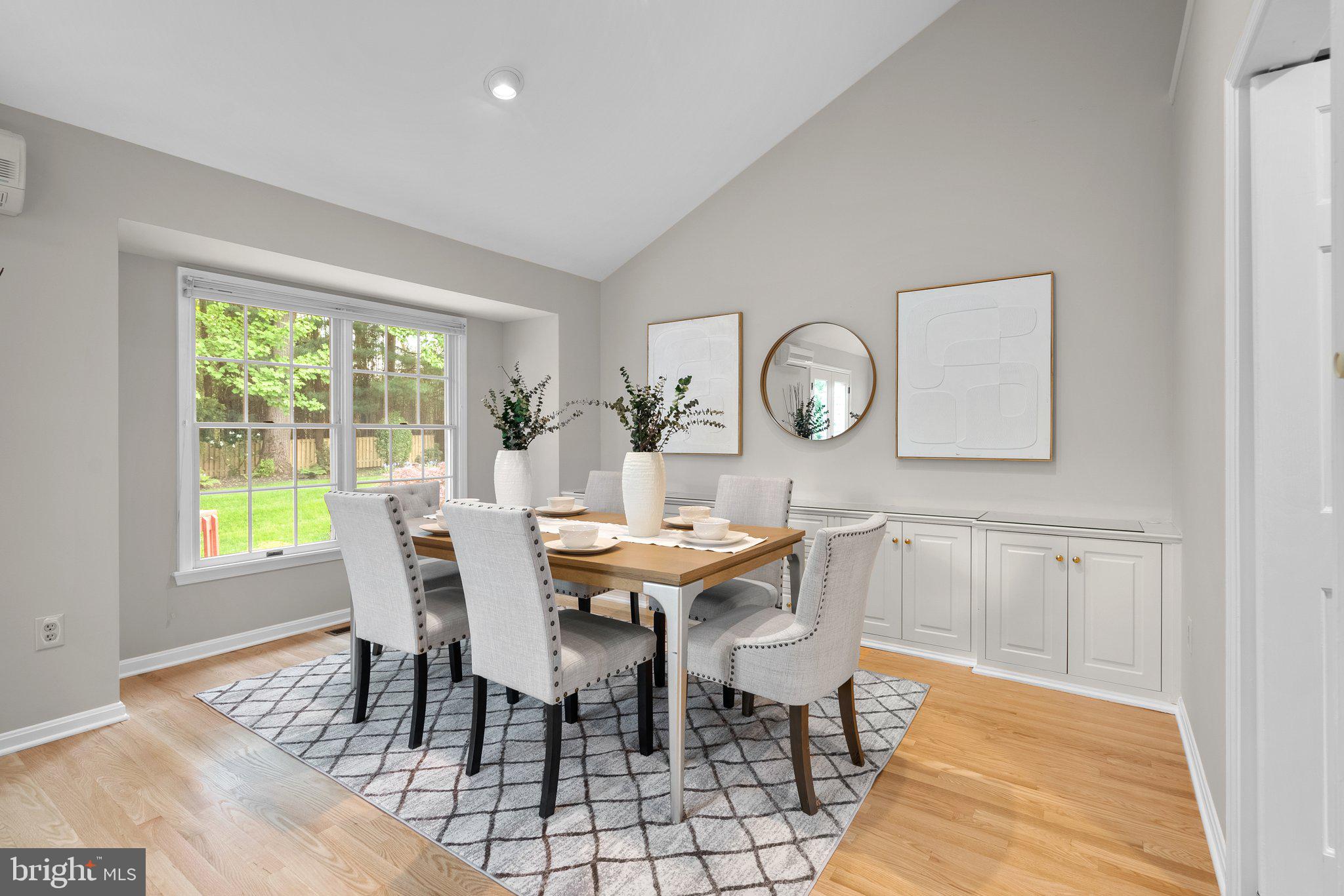 NAPLES MANOR - Residential