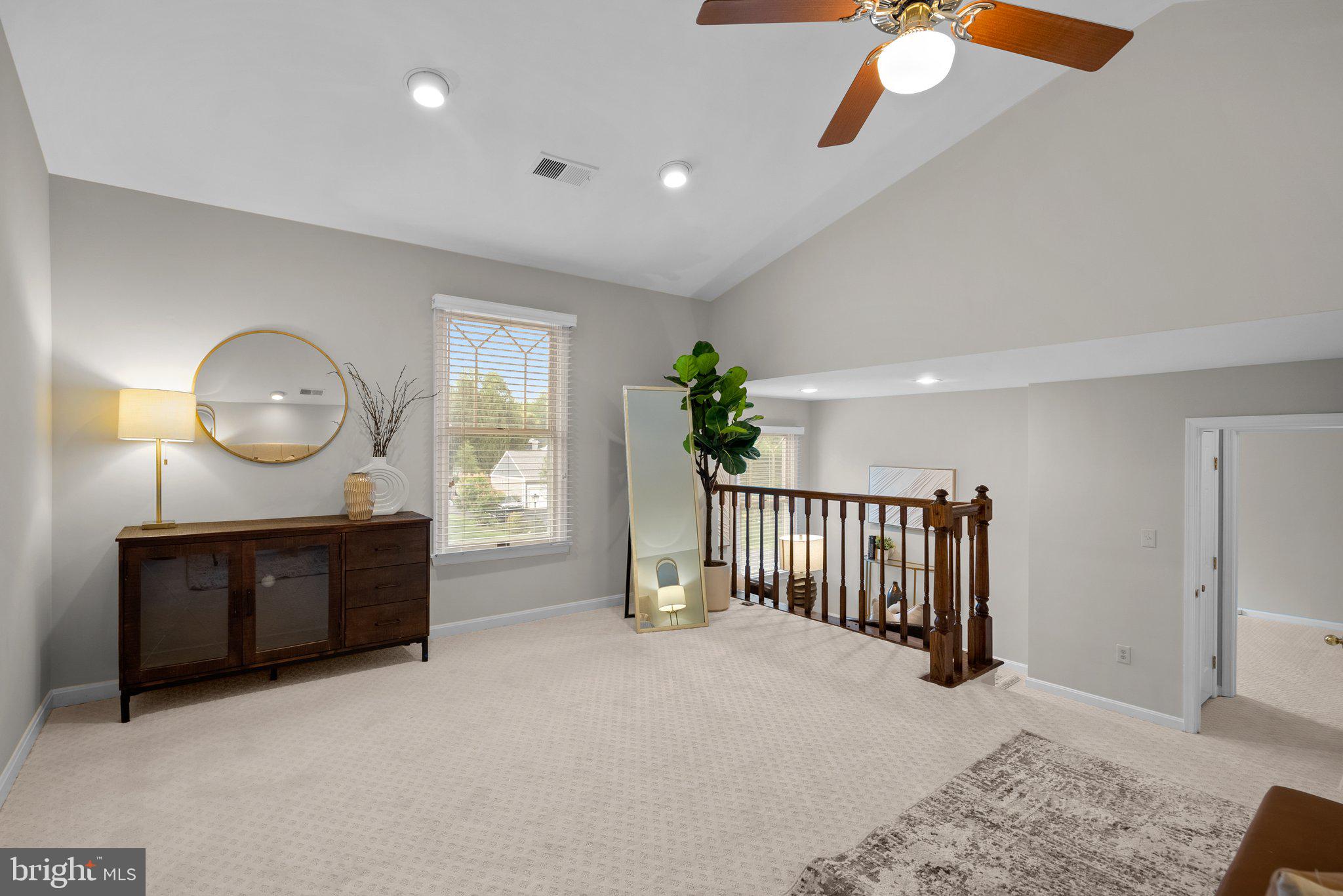 NAPLES MANOR - Residential