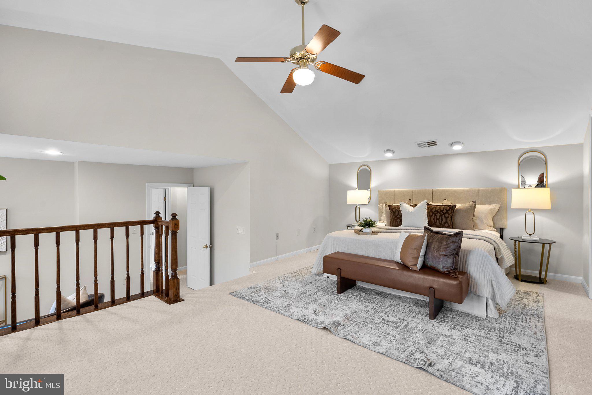 NAPLES MANOR - Residential