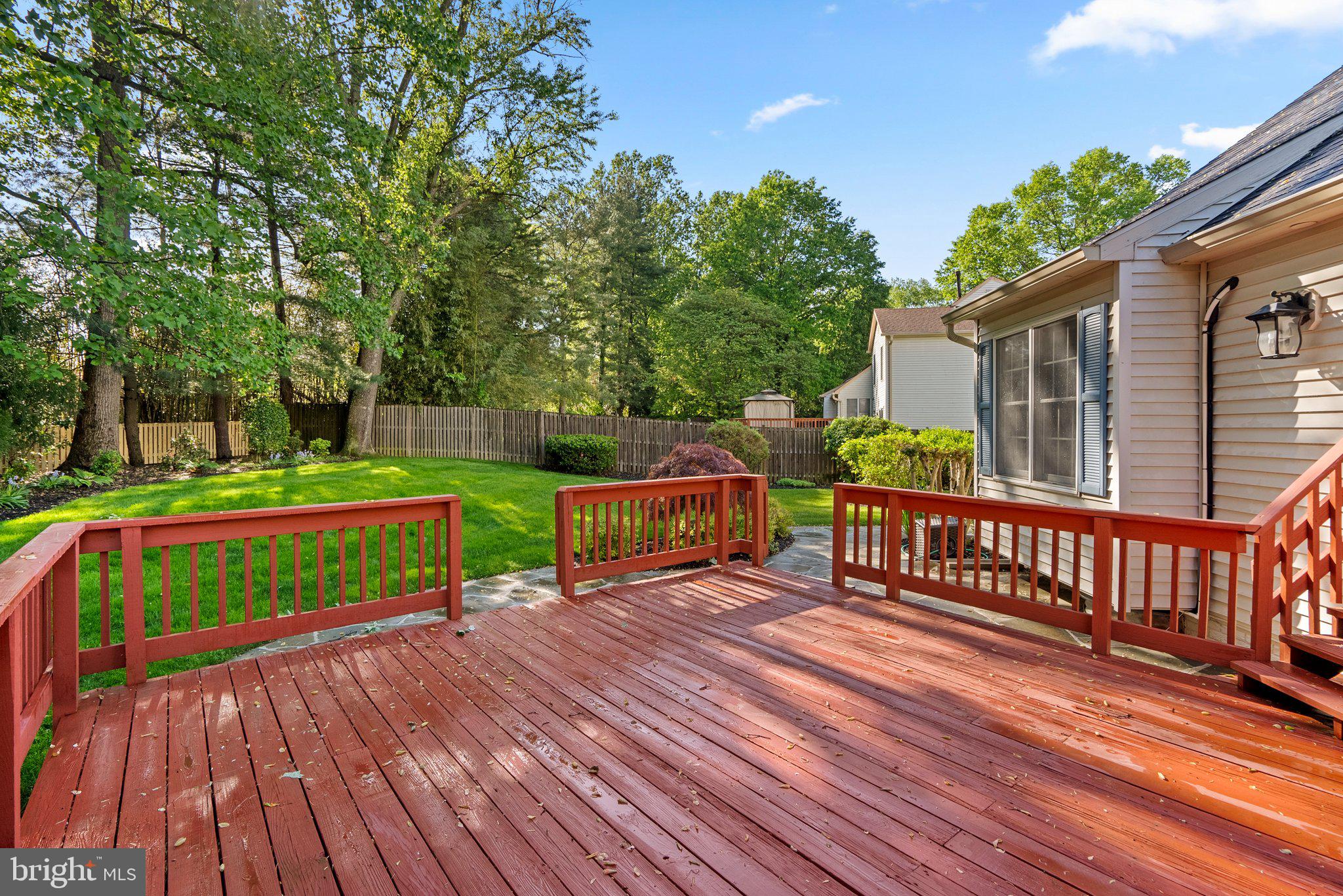 NAPLES MANOR - Residential