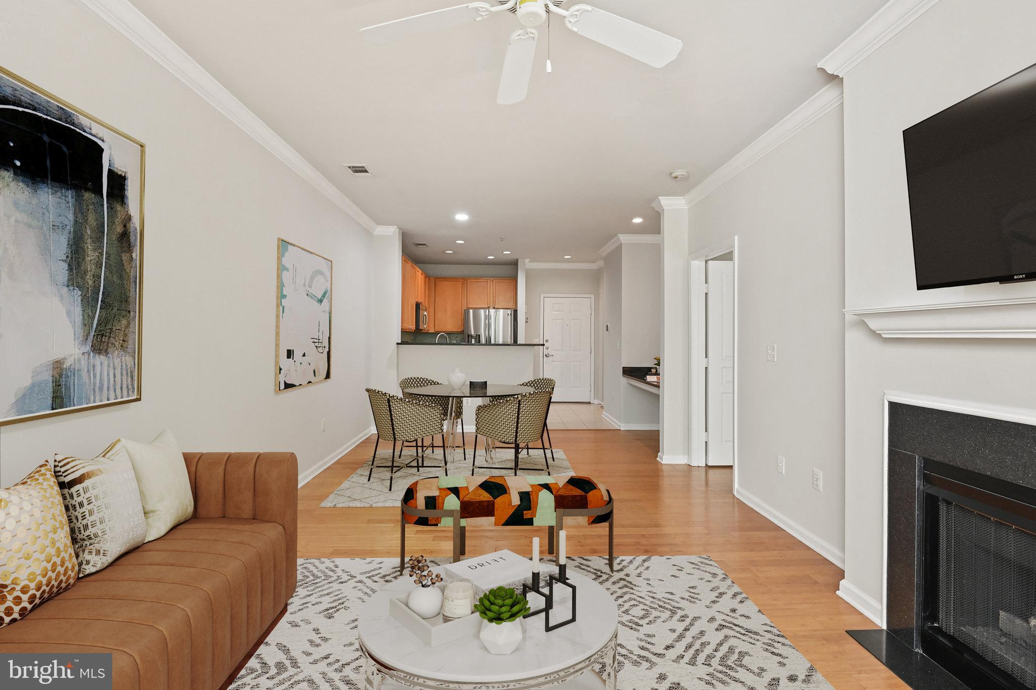 SAVOY AT RESTON TOWN CENTER - Residential