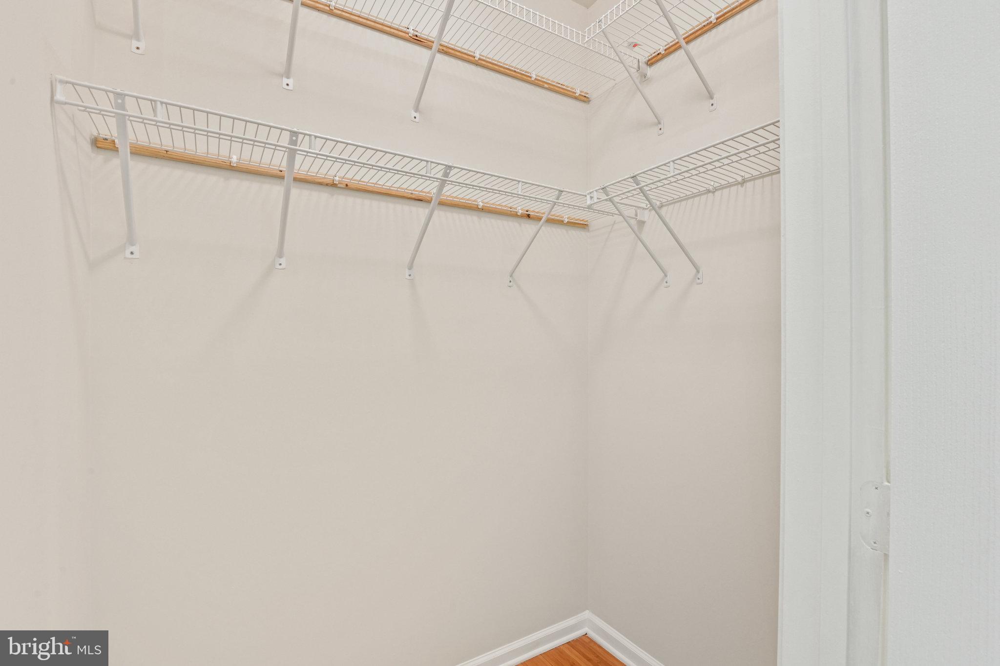 SAVOY AT RESTON TOWN CENTER - Residential