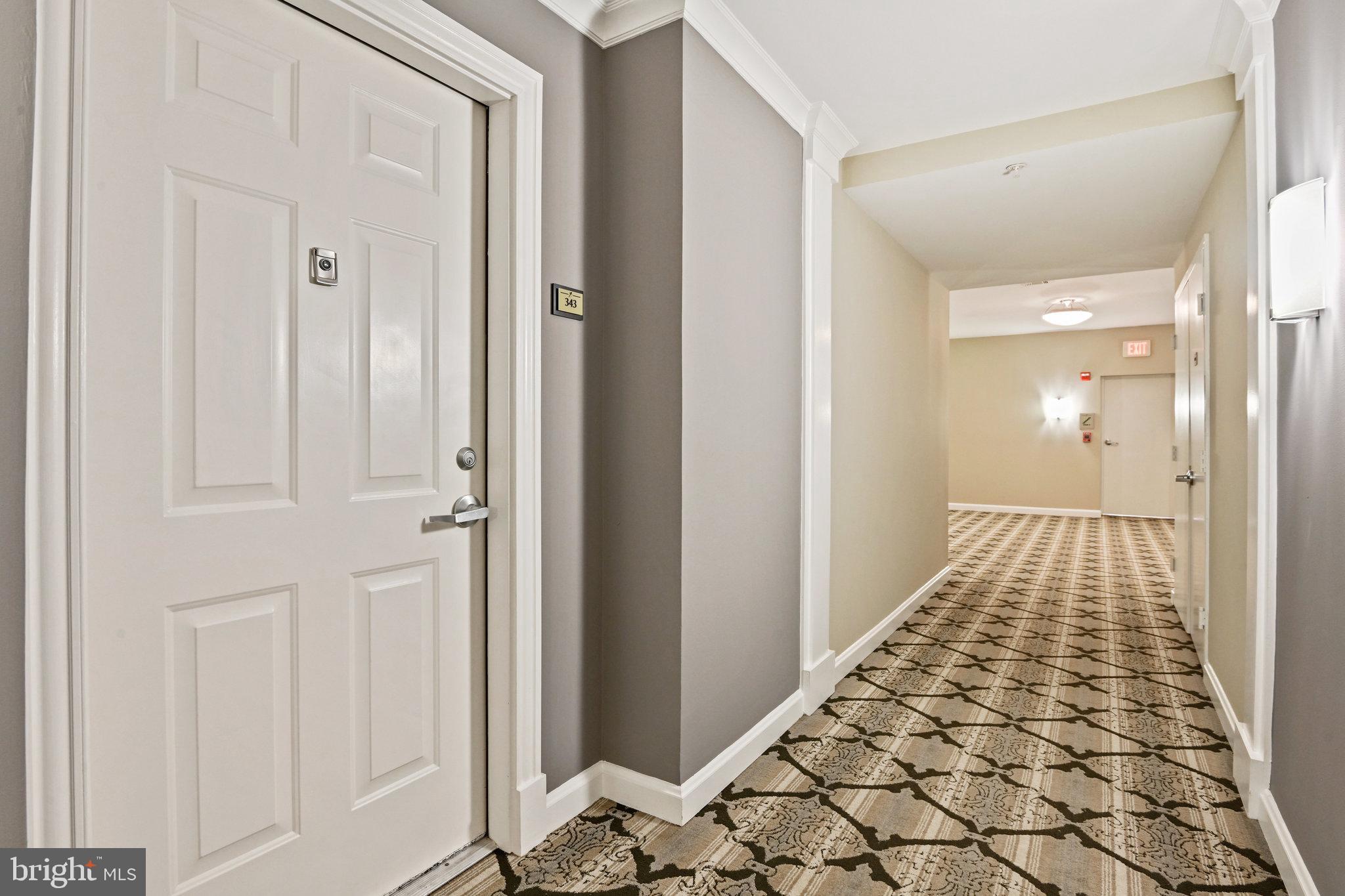 SAVOY AT RESTON TOWN CENTER - Residential