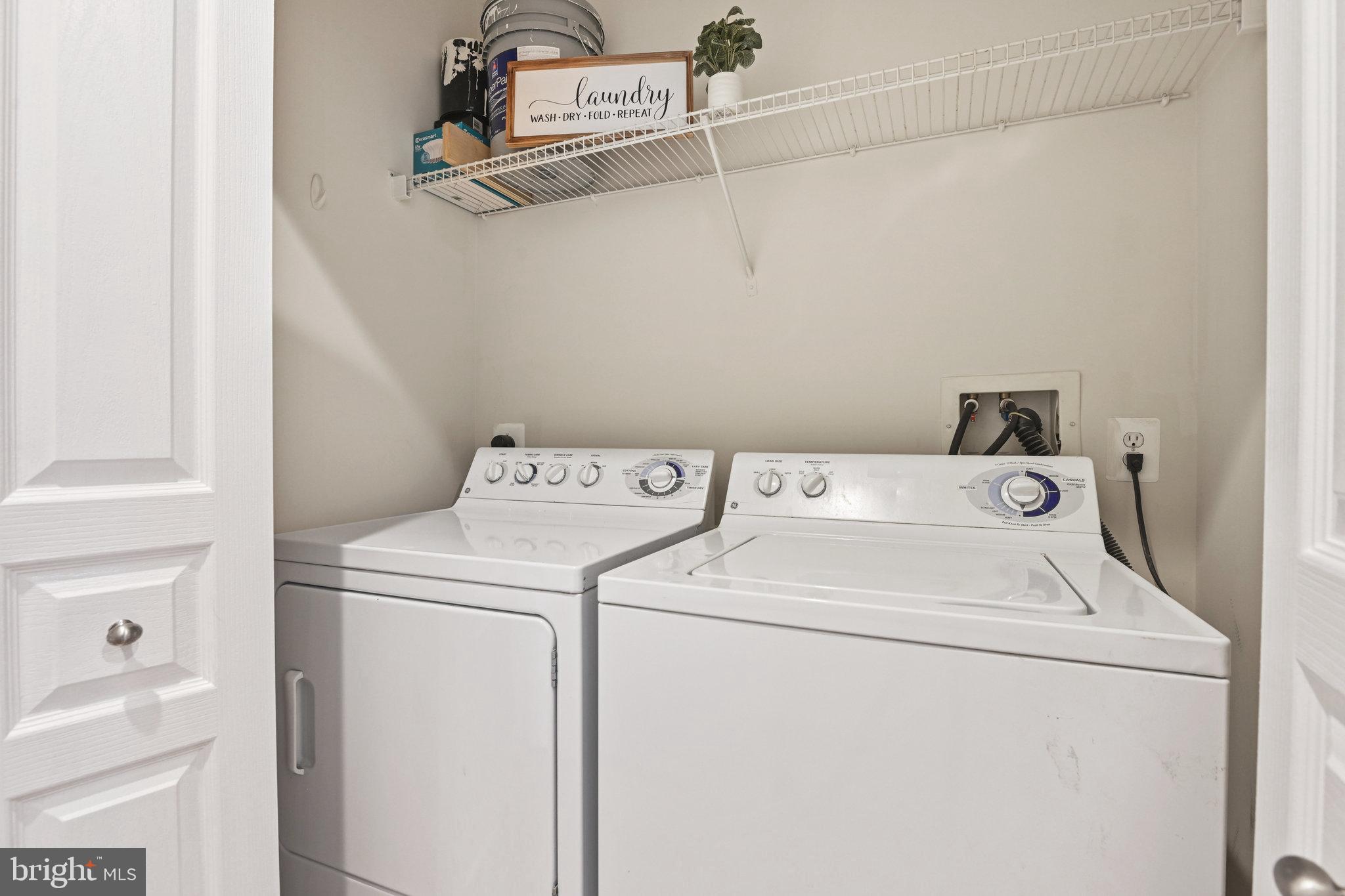 SAVOY AT RESTON TOWN CENTER - Residential