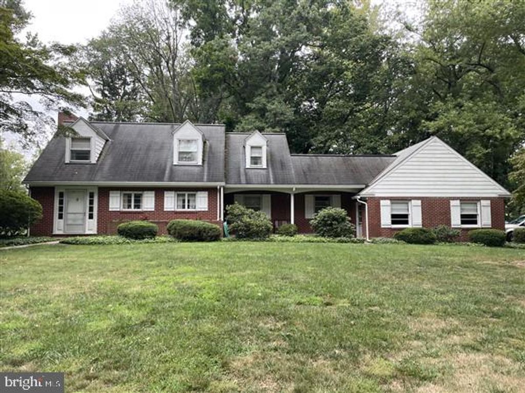 Photo of 26 Conestoga Woods Road, Lancaster, PA 17602 (MLS # PALA2042426)