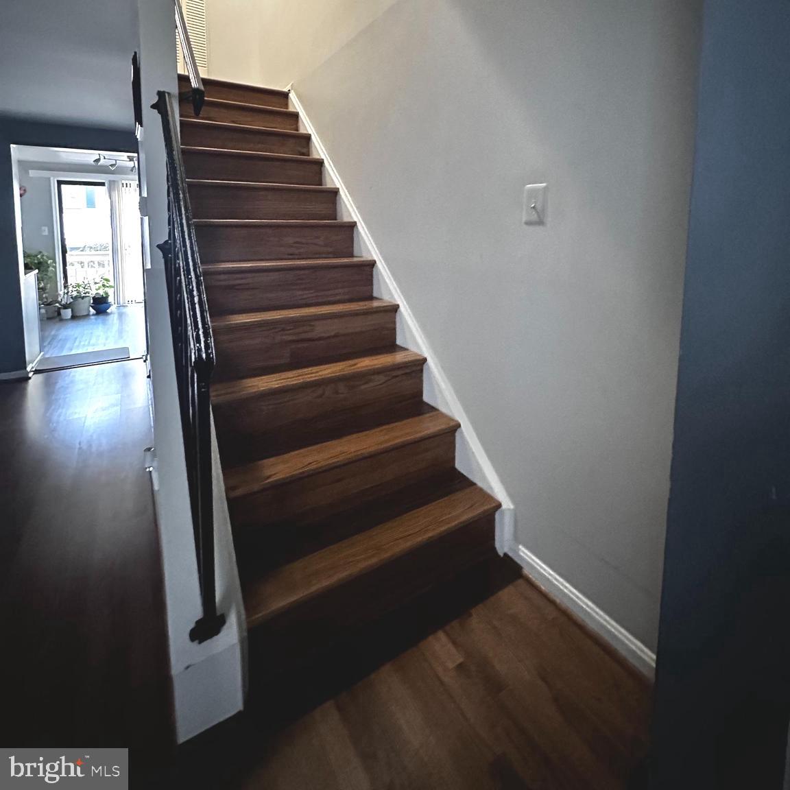 ESSEX PLACE - Residential