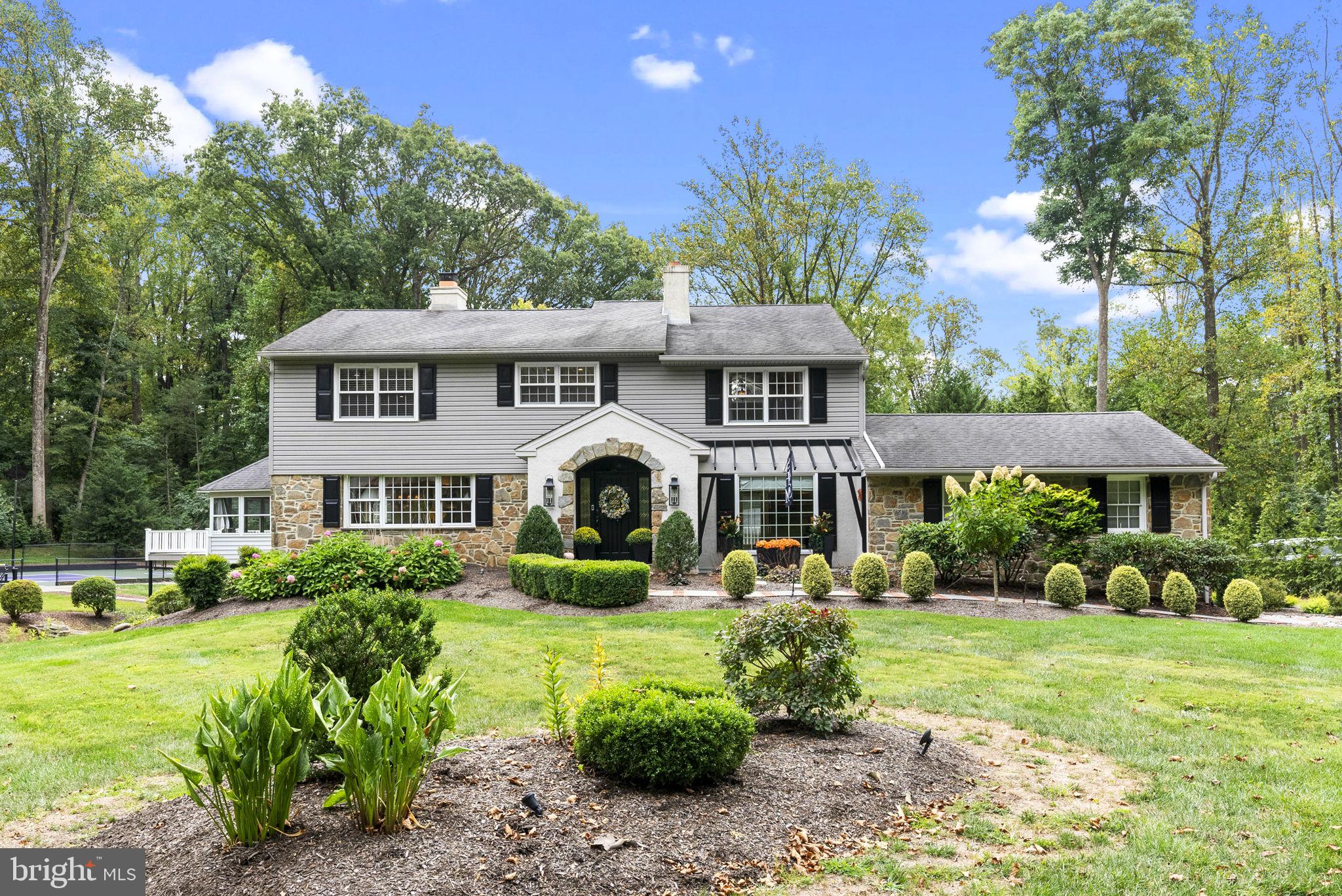 1456 GLENBROOK LANE