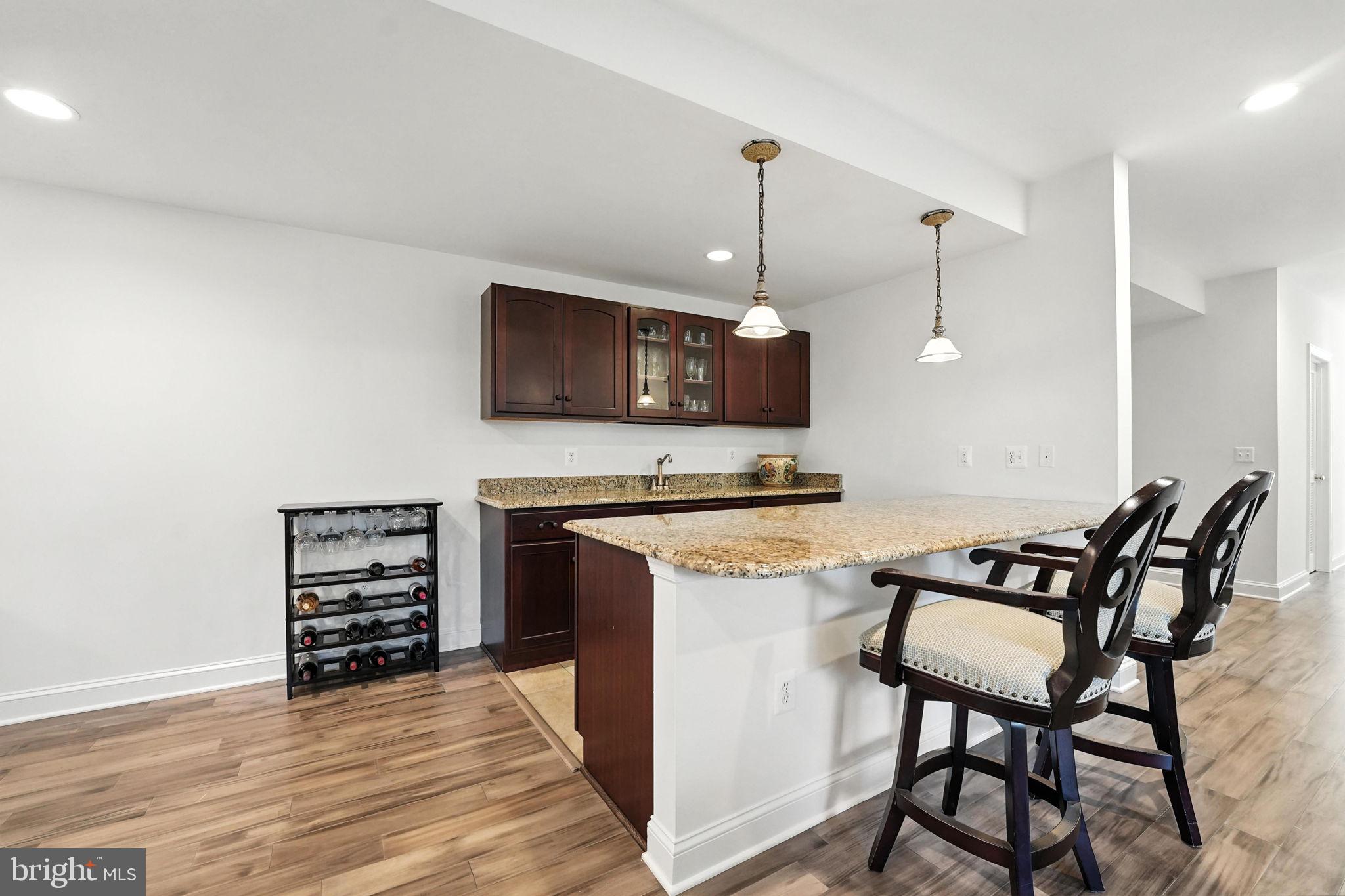 SOUTH RIDING - Residential