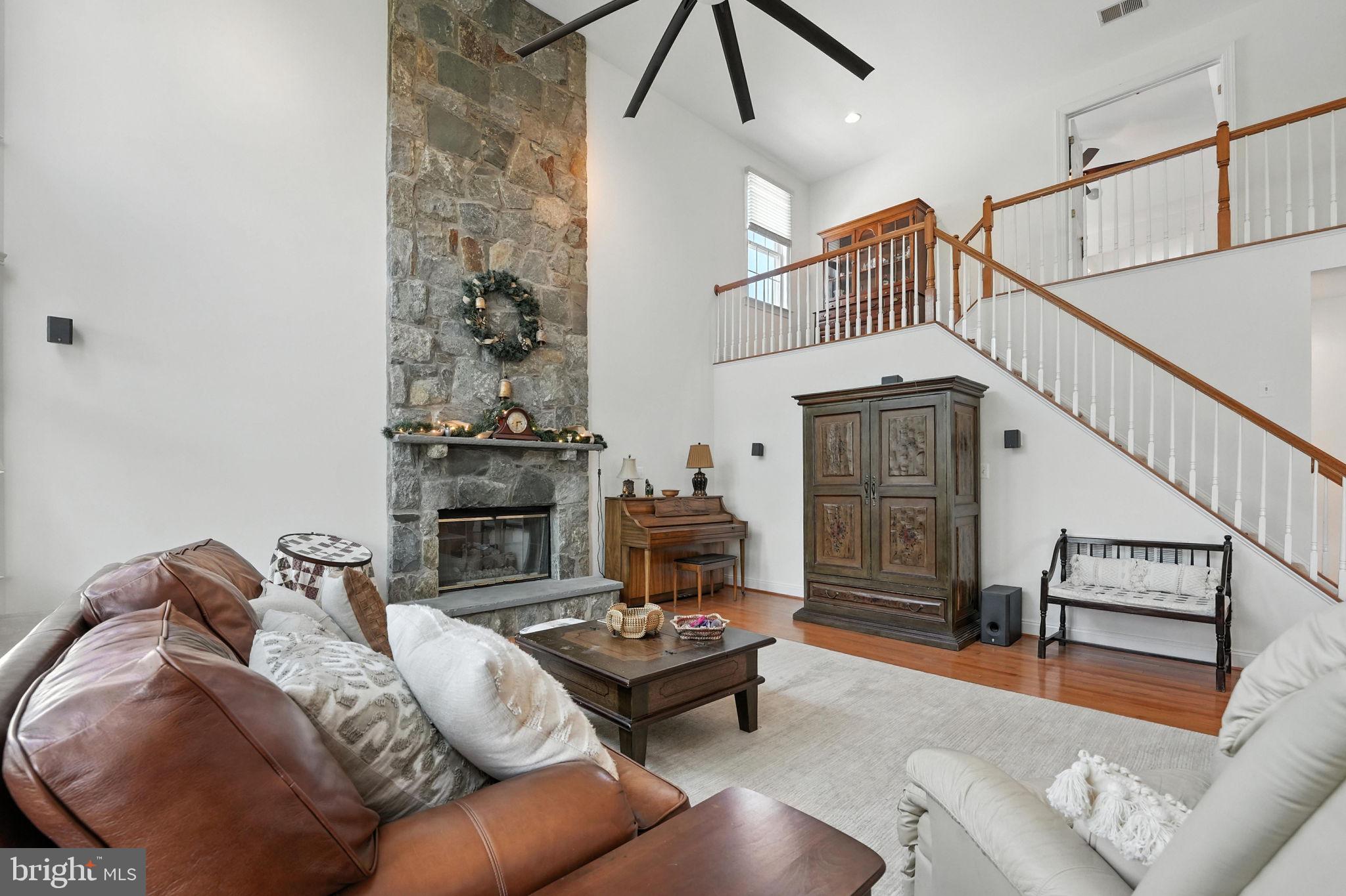 SOUTH RIDING - Residential