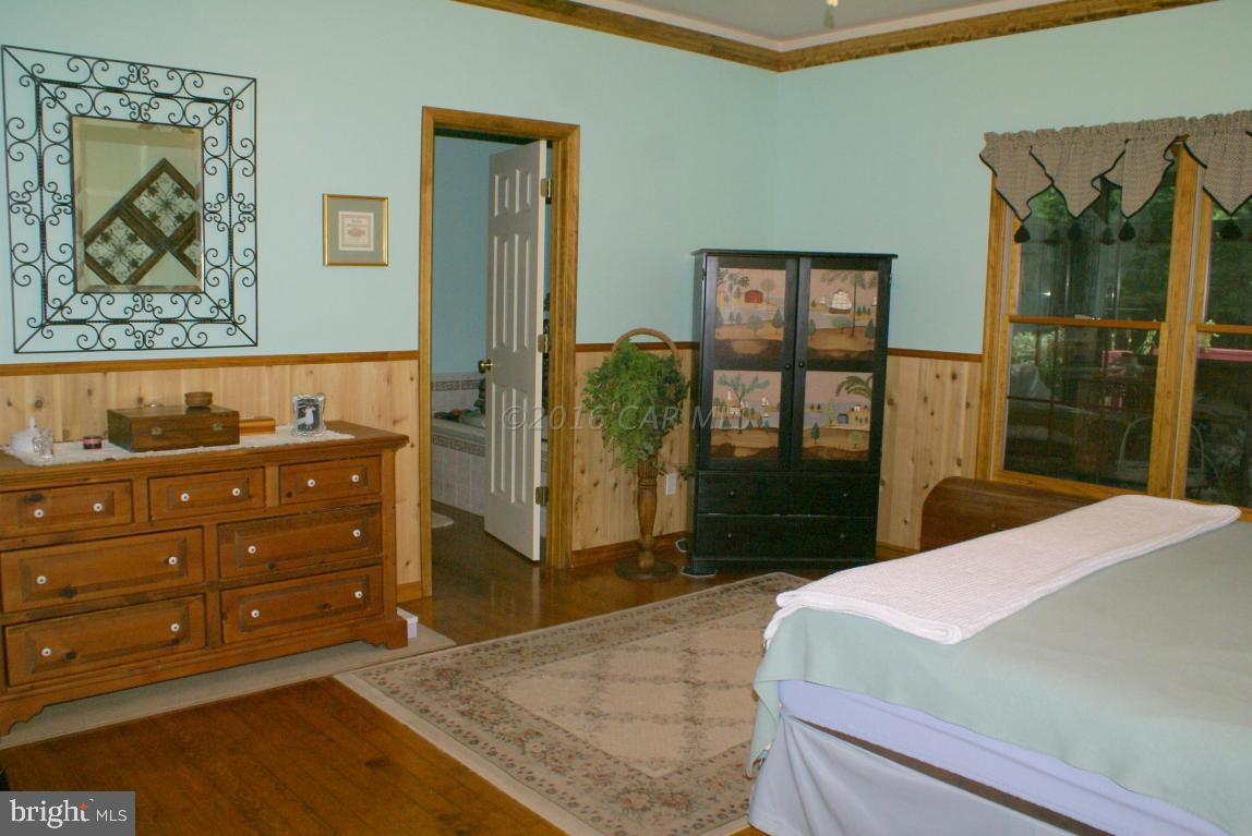 PEMBERTON PONDS - Residential