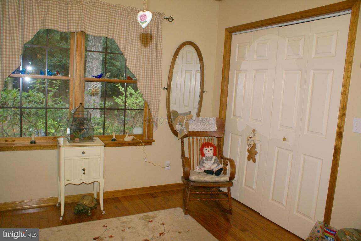 PEMBERTON PONDS - Residential