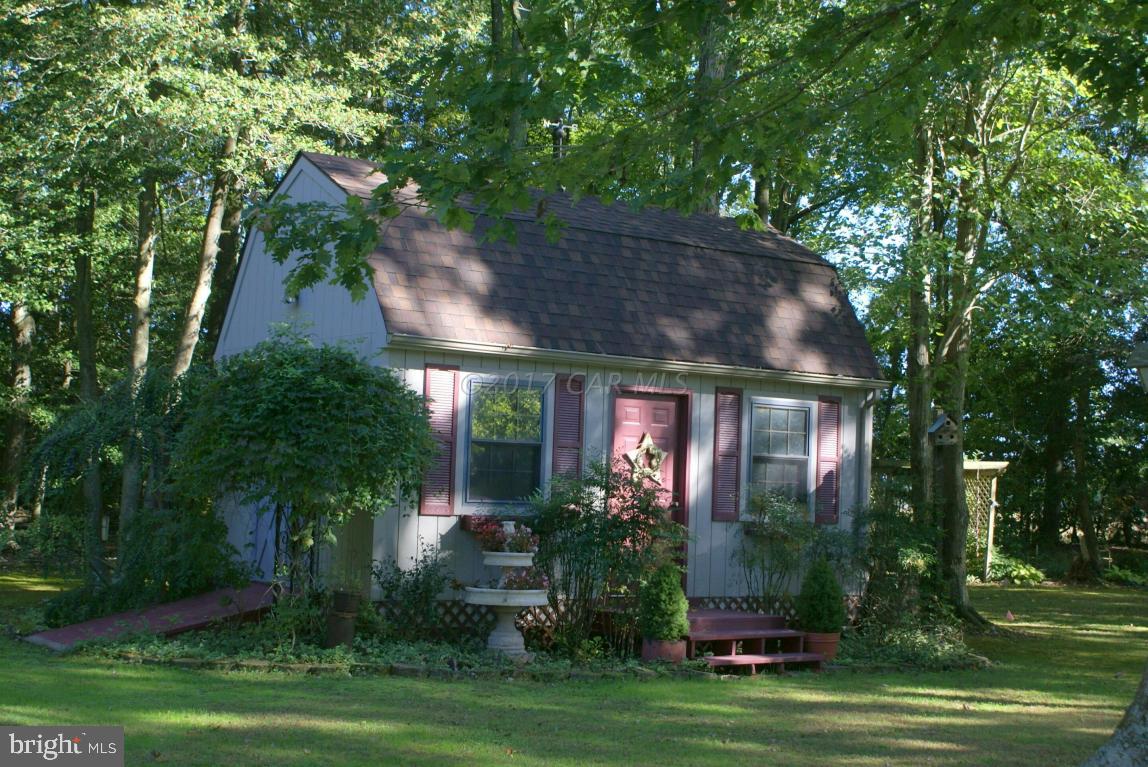 PEMBERTON PONDS - Residential