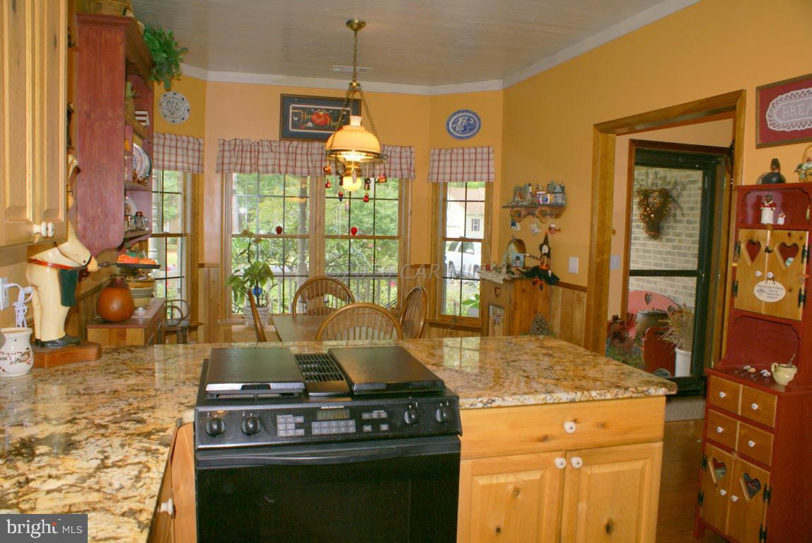 PEMBERTON PONDS - Residential