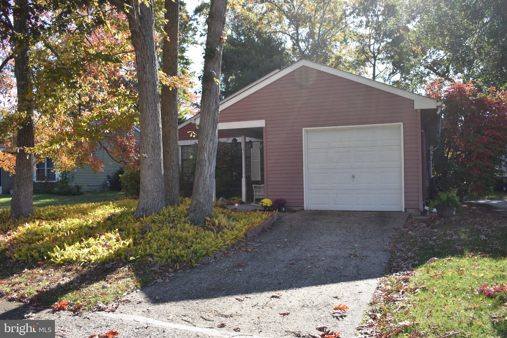 223 LEXINGTON DRIVE