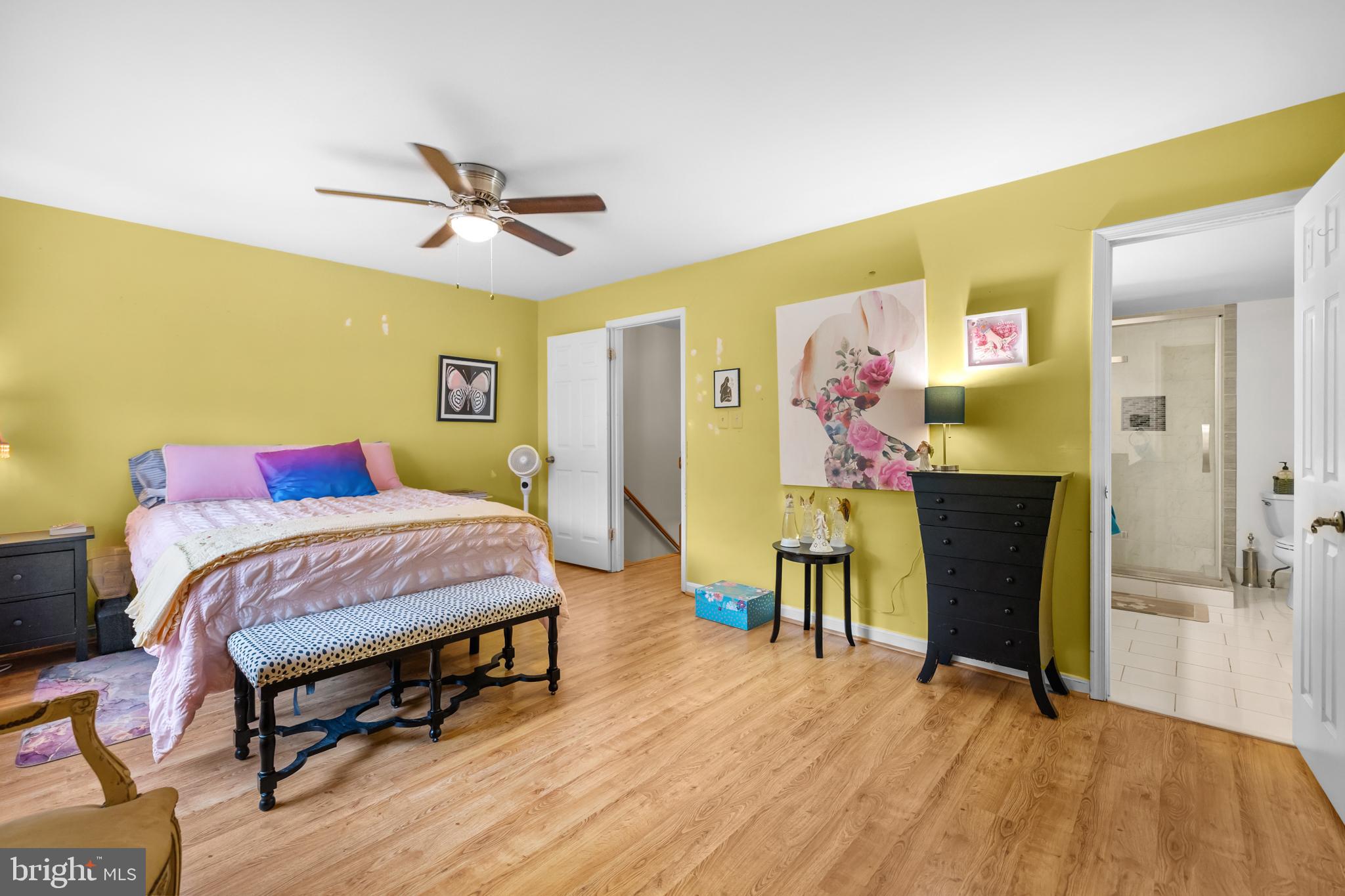RUNNYMEADE - Residential