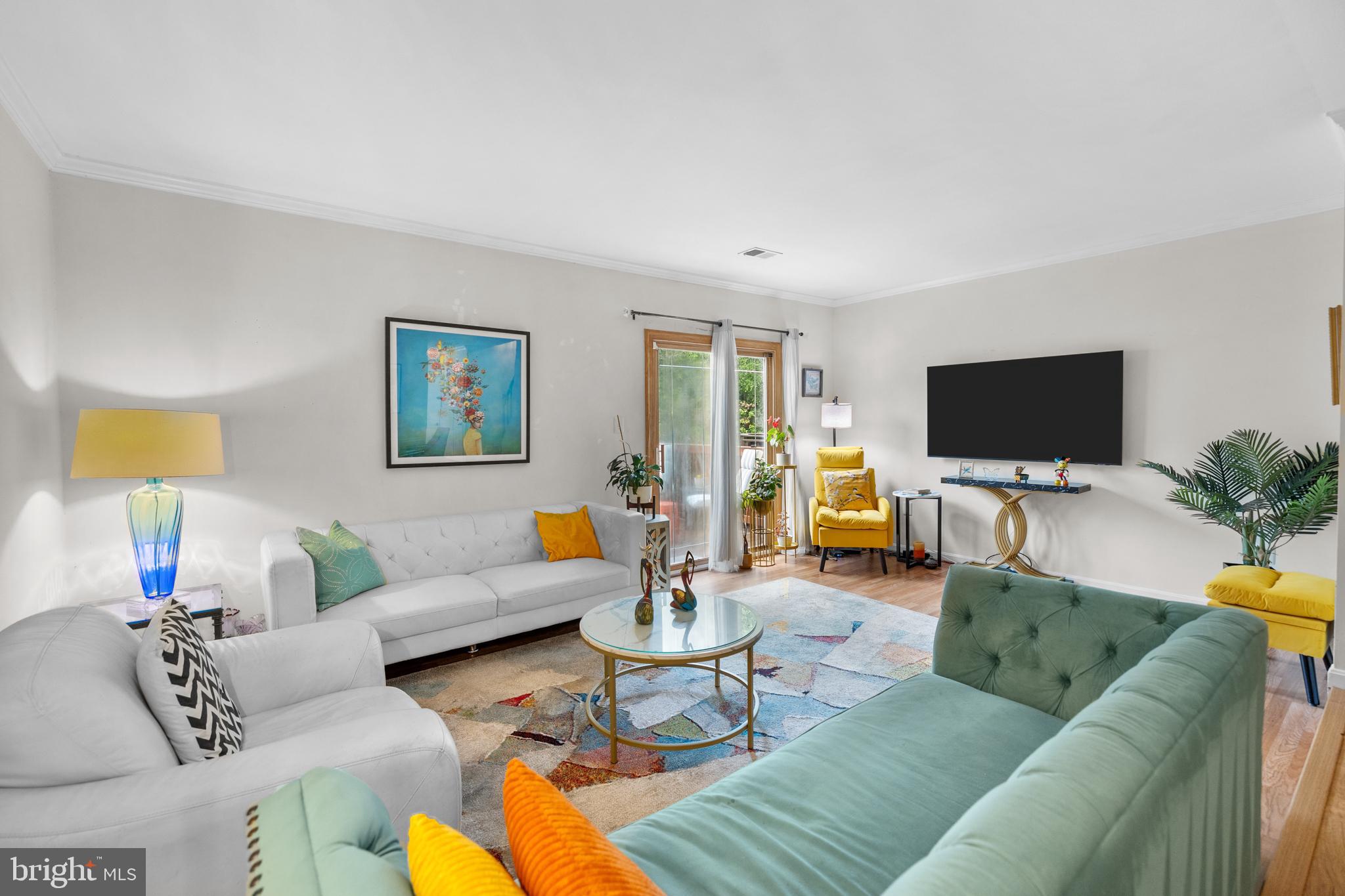 RUNNYMEADE - Residential