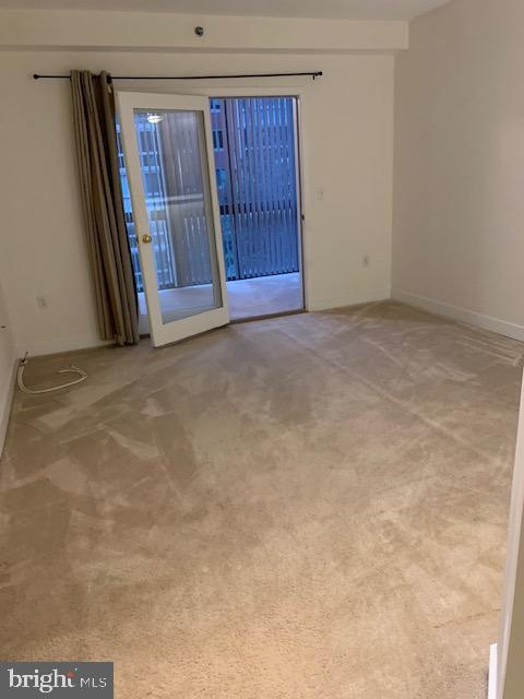 WINDSOR PLAZA - Residential Lease