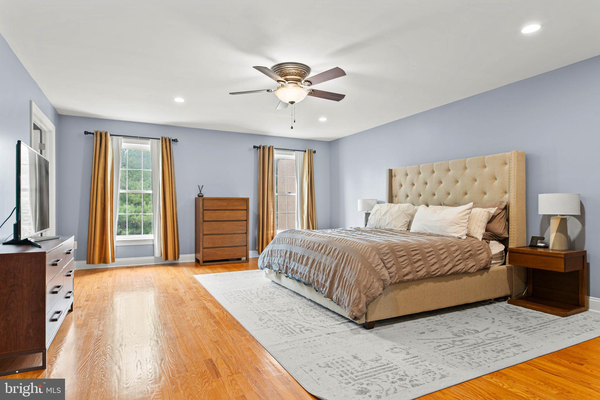 COLD POINT MANOR - Residential