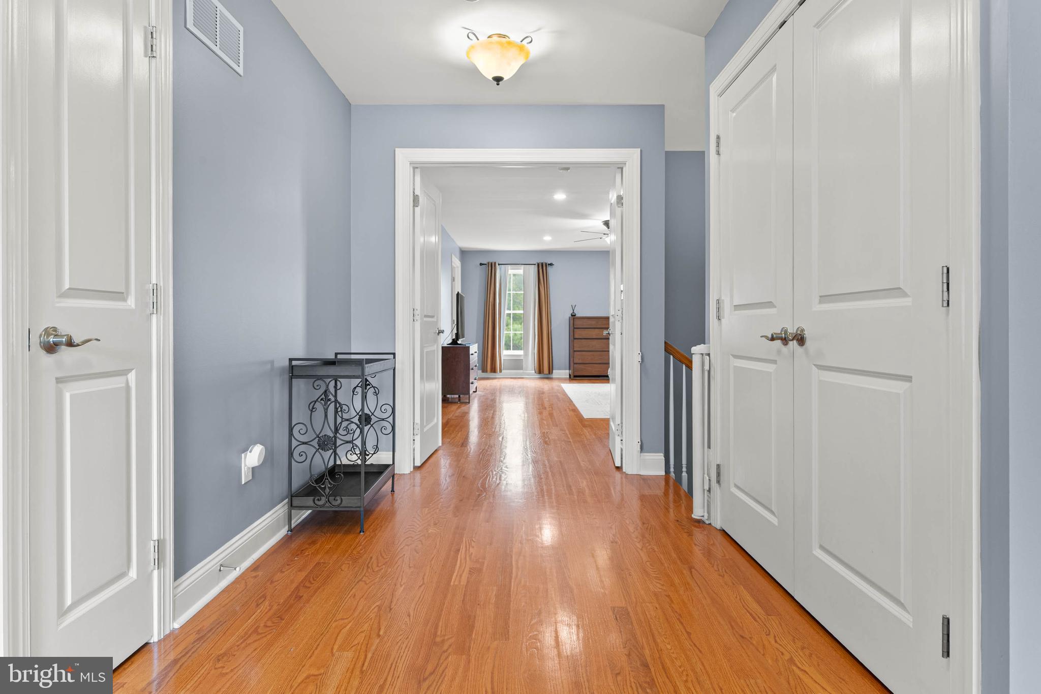 COLD POINT MANOR - Residential