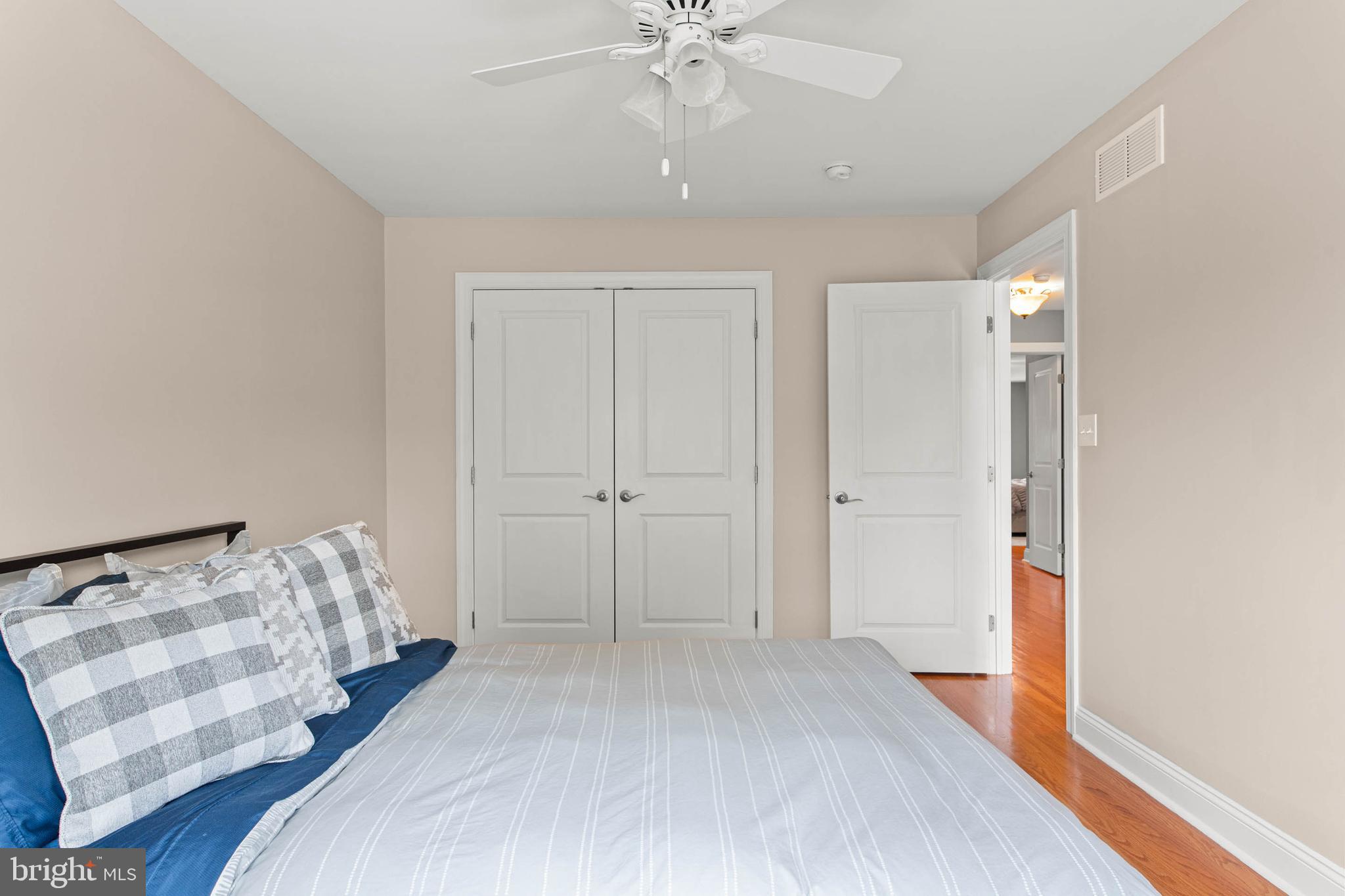 COLD POINT MANOR - Residential