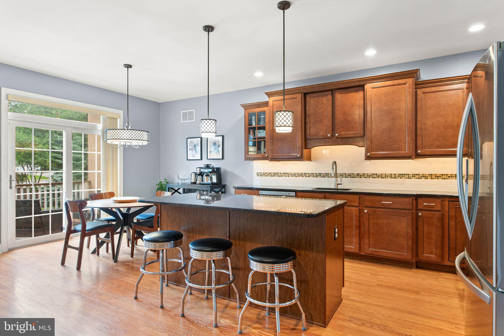COLD POINT MANOR - Residential