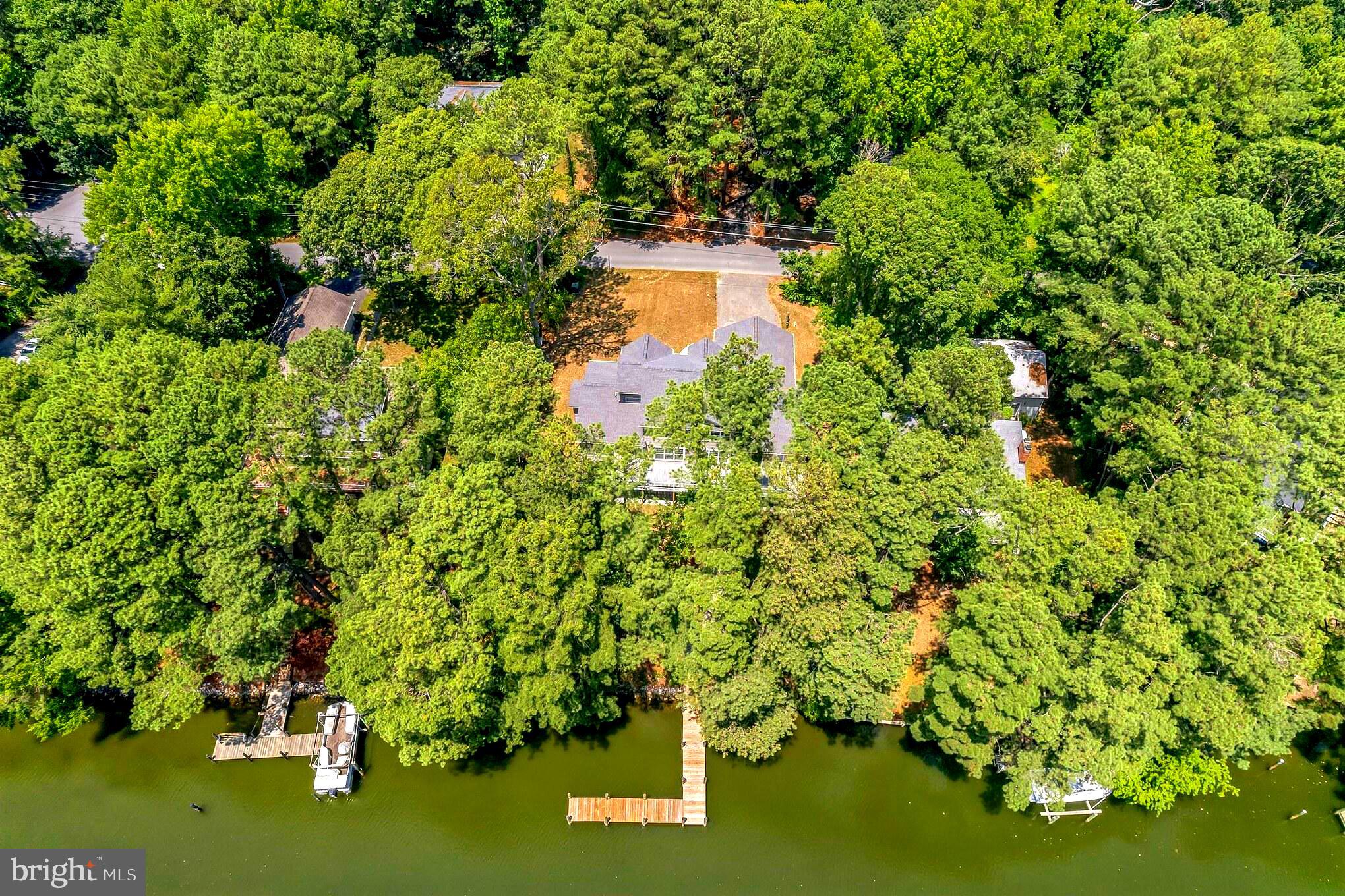 DRUM POINT - Residential