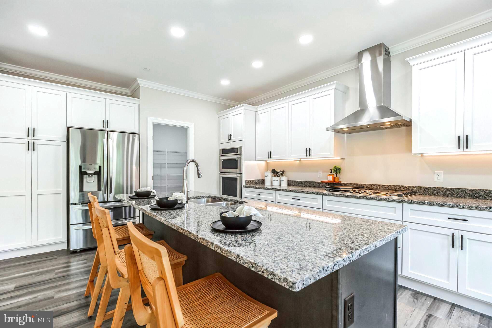 DRUM POINT - Residential