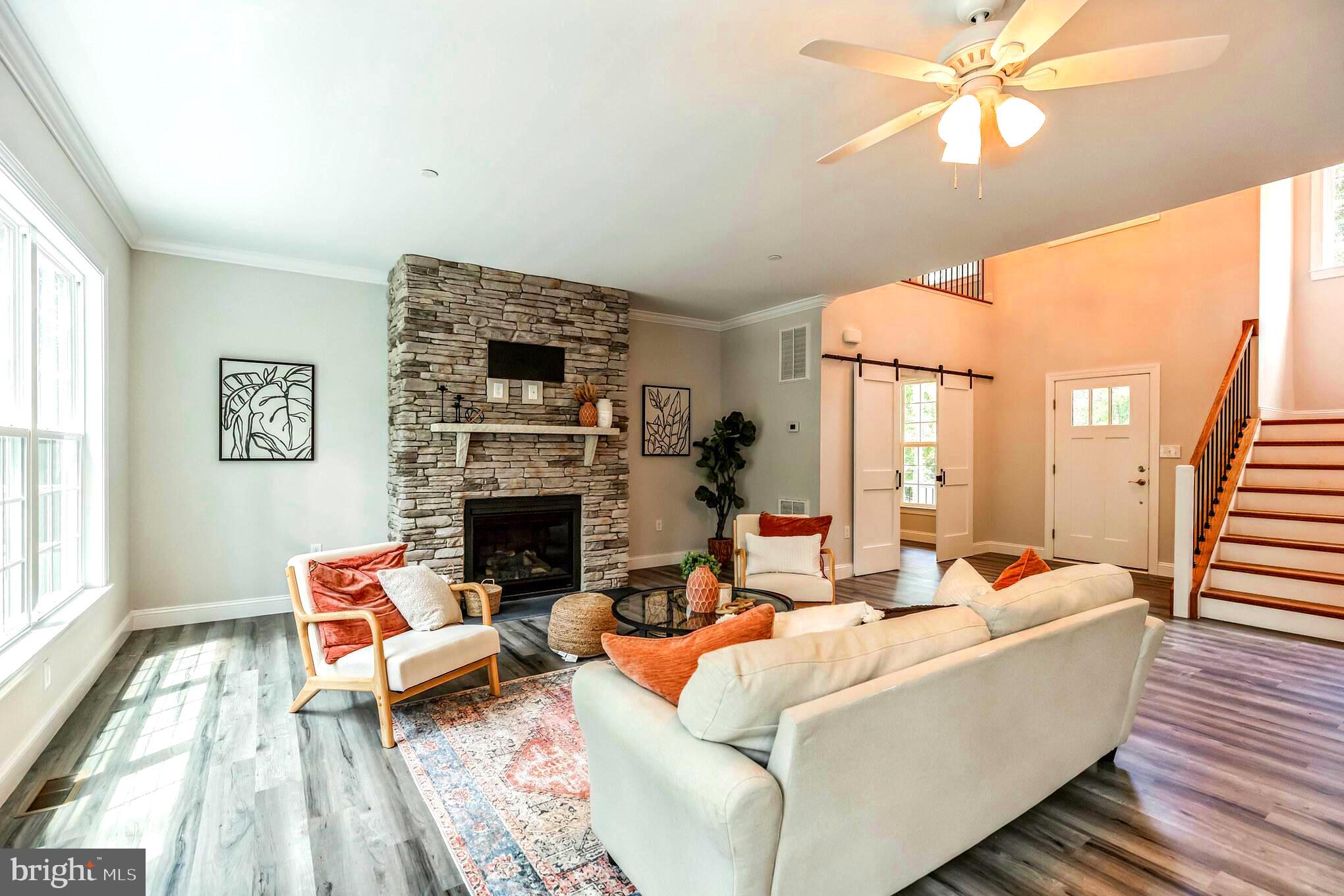 DRUM POINT - Residential