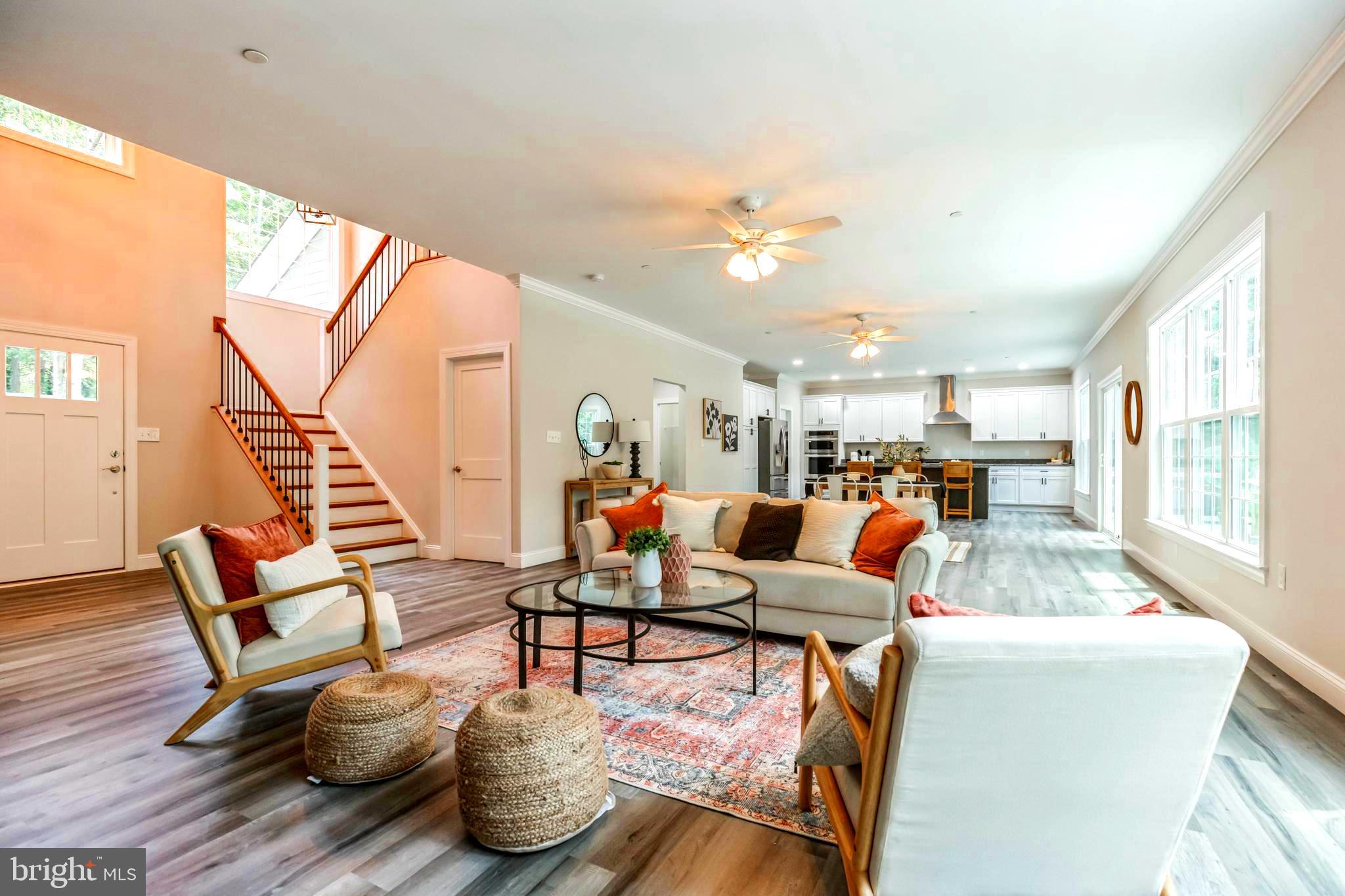 DRUM POINT - Residential